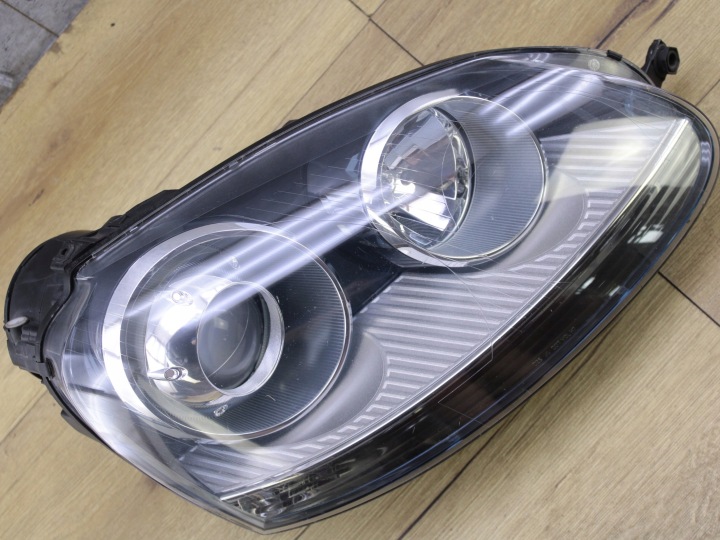 VW Golf V GTI 2.0 Rabbit Xenon-ajovalot oikea USA 1K6941040B