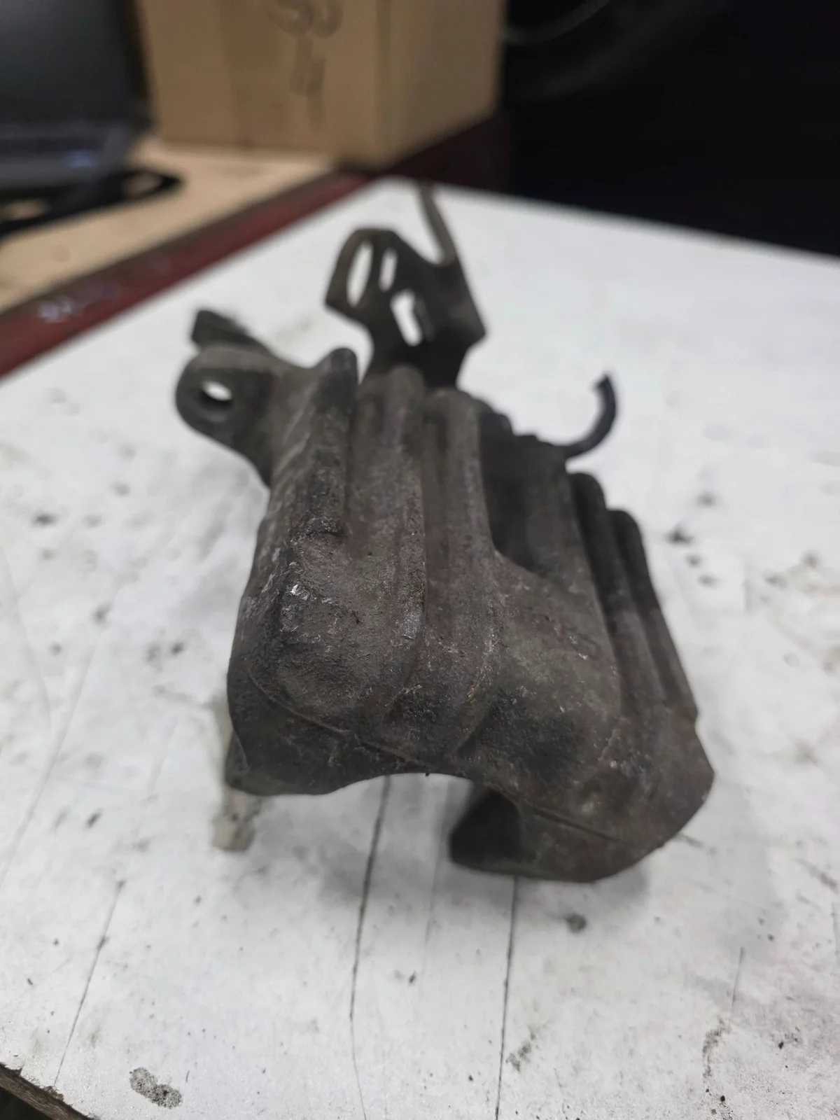 Front Brake Caliper Bracket VW Golf V FTK30882