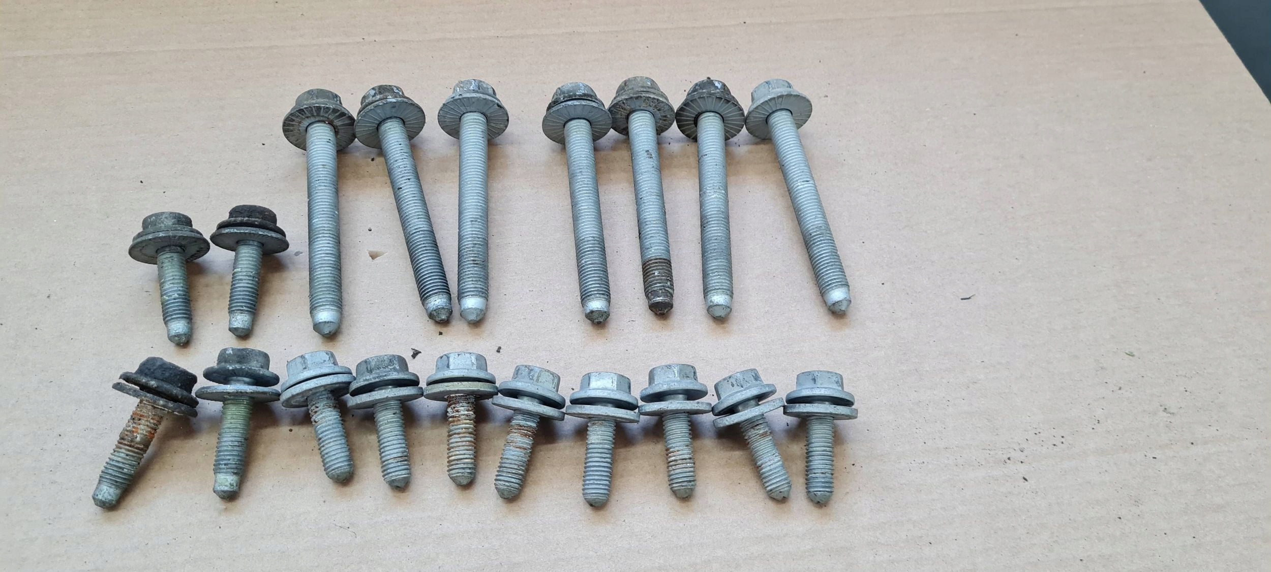 Kit Parafusos do Carrinho Dianteiro A5 8T A4 B8 Q5 A6 image 9