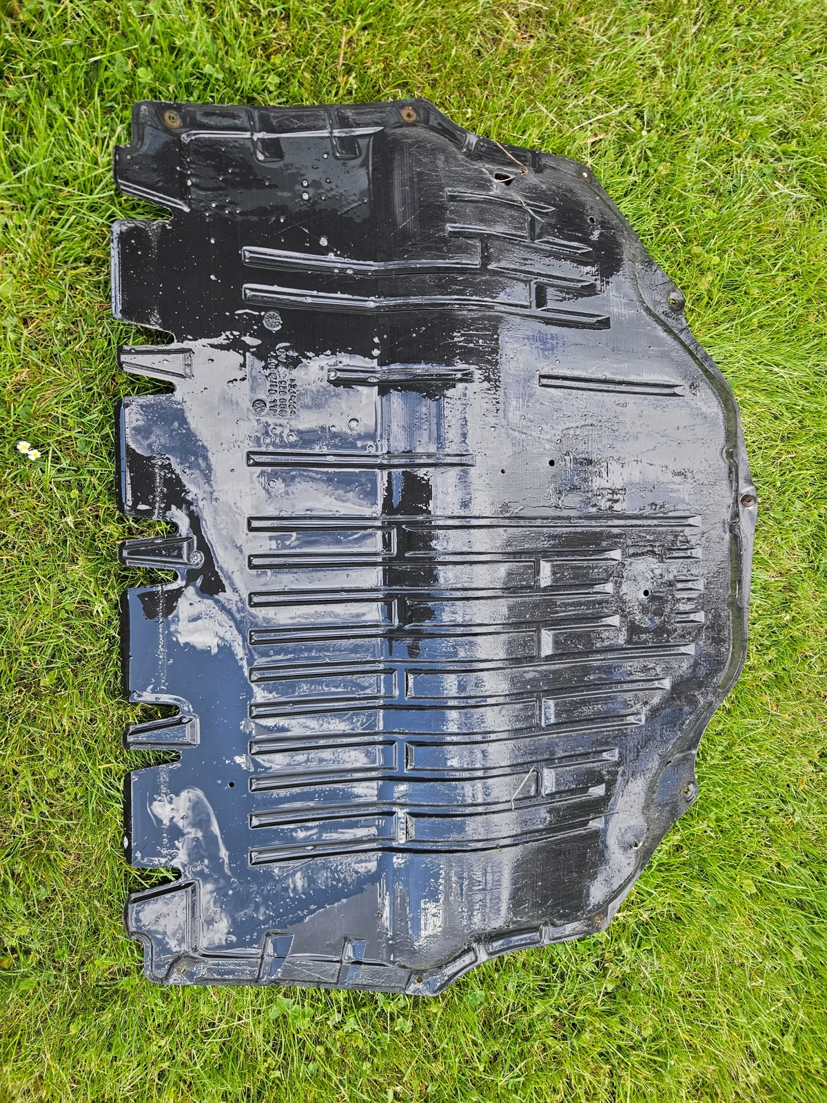 Skoda Fabia II 1.6 TDI Engine Cover