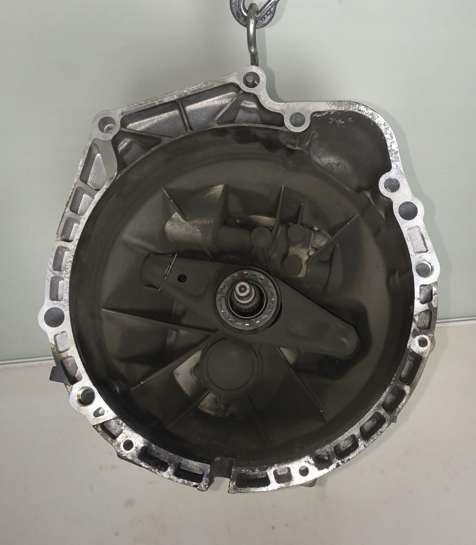 Käsivalintainen vaihteisto 6V BMW E90 E91 E92 E93 E87 E81E82 E88 N43 N43B16 image 3