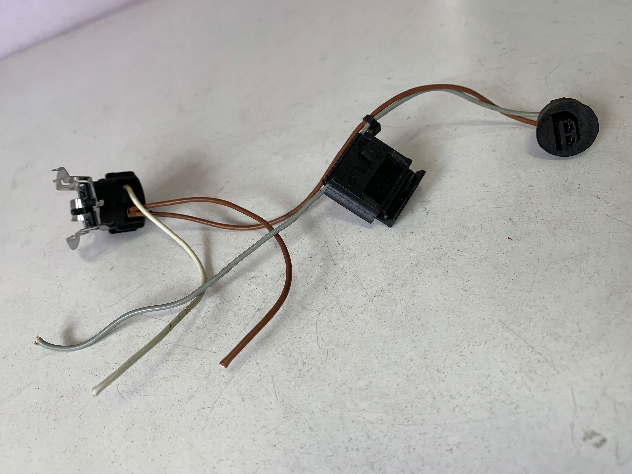 Headlamp beam BMW 7 E65 E66 15890500 image 2