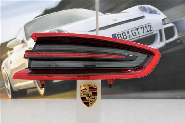 Porsche Macan Tail Light Outer Right OEM 95B945096R