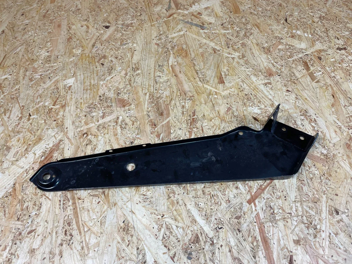 Support phare avant gauche VW Passat B8 image 9