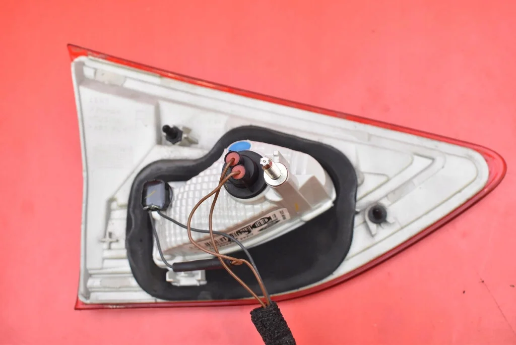 Luz Trasera LED Derecha Ford Kuga CV44-13A602-BD image 3