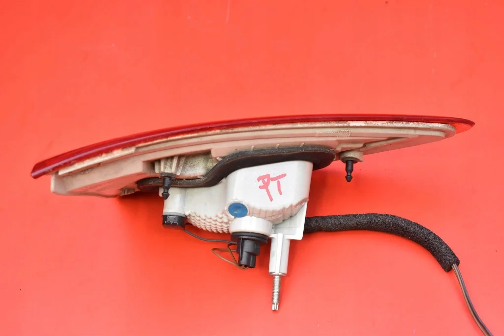 Luz Trasera LED Derecha Ford Kuga CV44-13A602-BD image 5