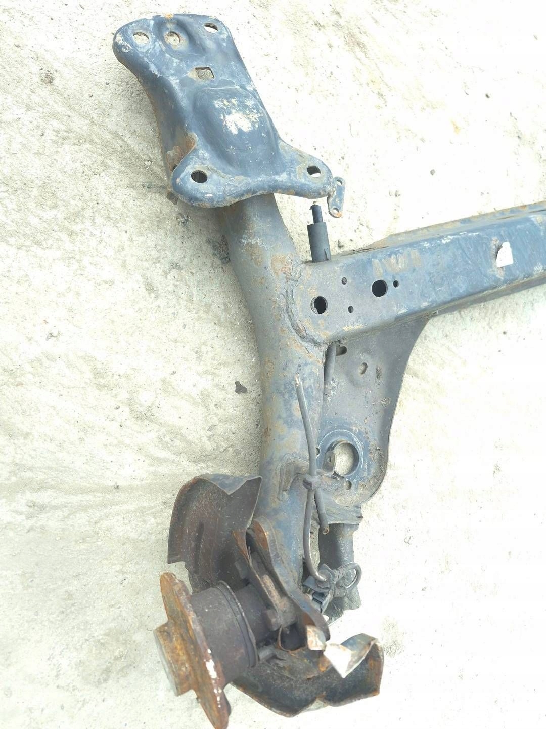 Rear Suspension Beam for Skoda Octavia III