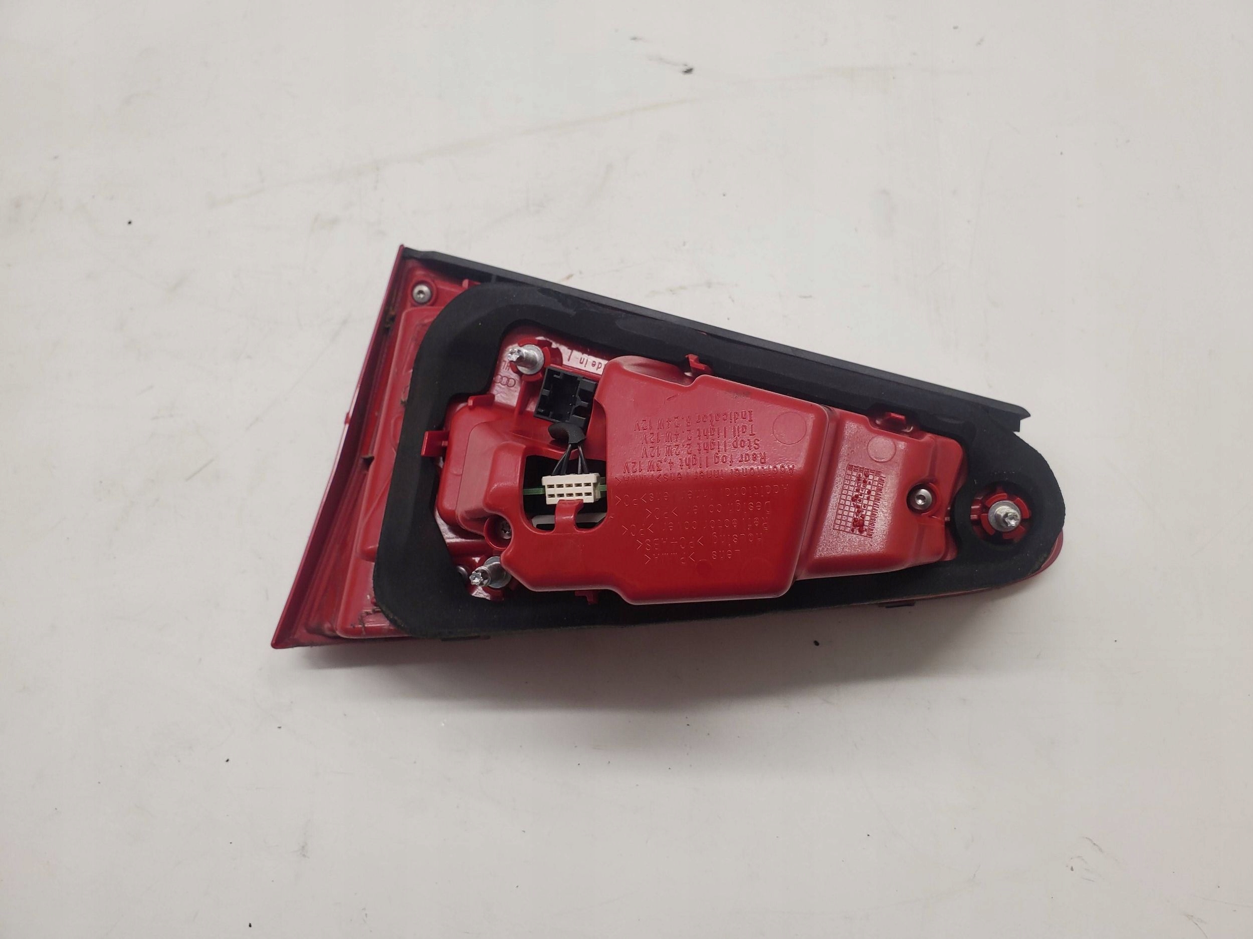 Audi A4 S4 B8 8K 8K5945093AD Linksachterlicht in kofferklep image 3