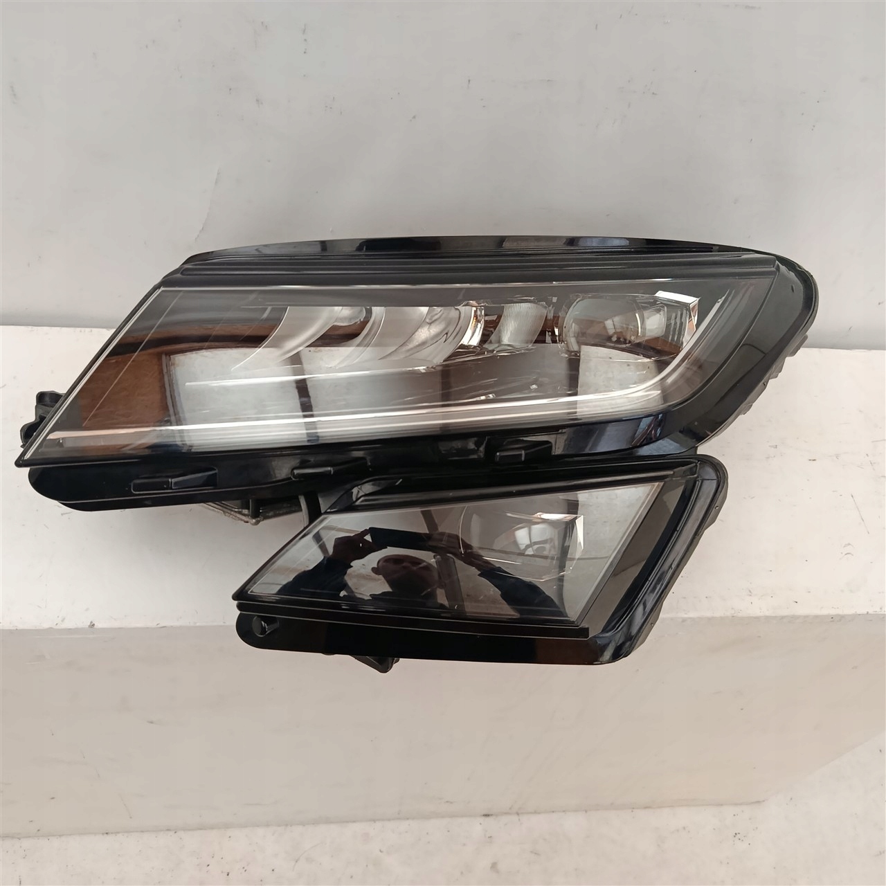 Lâmpada Esquerda Dianteira Skoda Kodiaq 566 Full LED 566941015E image 2