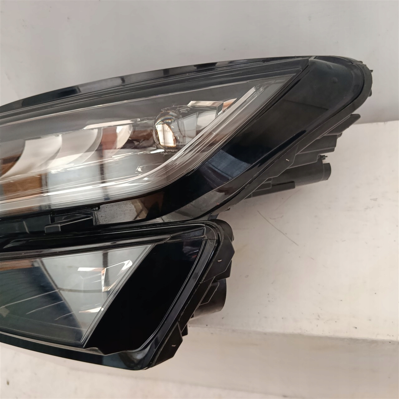 Lâmpada Esquerda Dianteira Skoda Kodiaq 566 Full LED 566941015E image 4