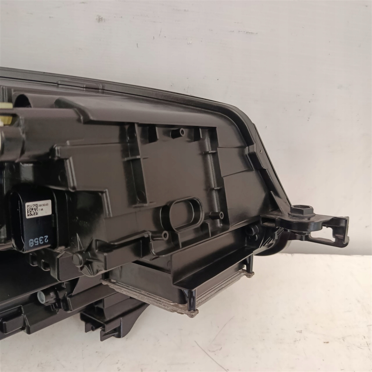 Lâmpada Esquerda Dianteira Skoda Kodiaq 566 Full LED 566941015E image 8