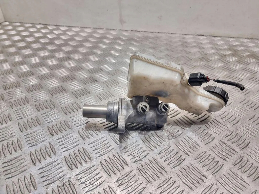 Remcilinder Ford Focus IV DV612140J Gebruikt