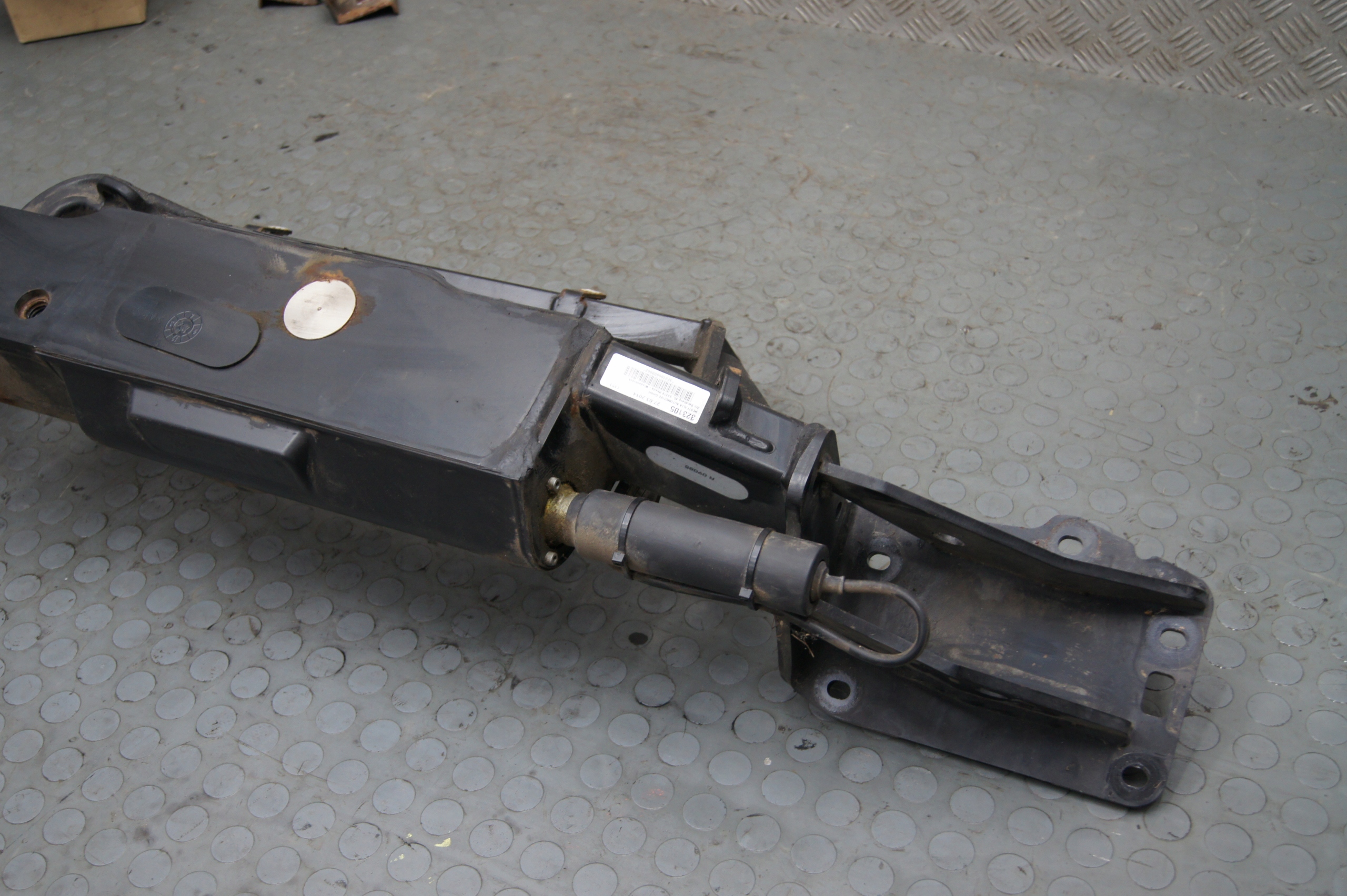 Range Rover L405 vetokoukku 323105624002 image 6