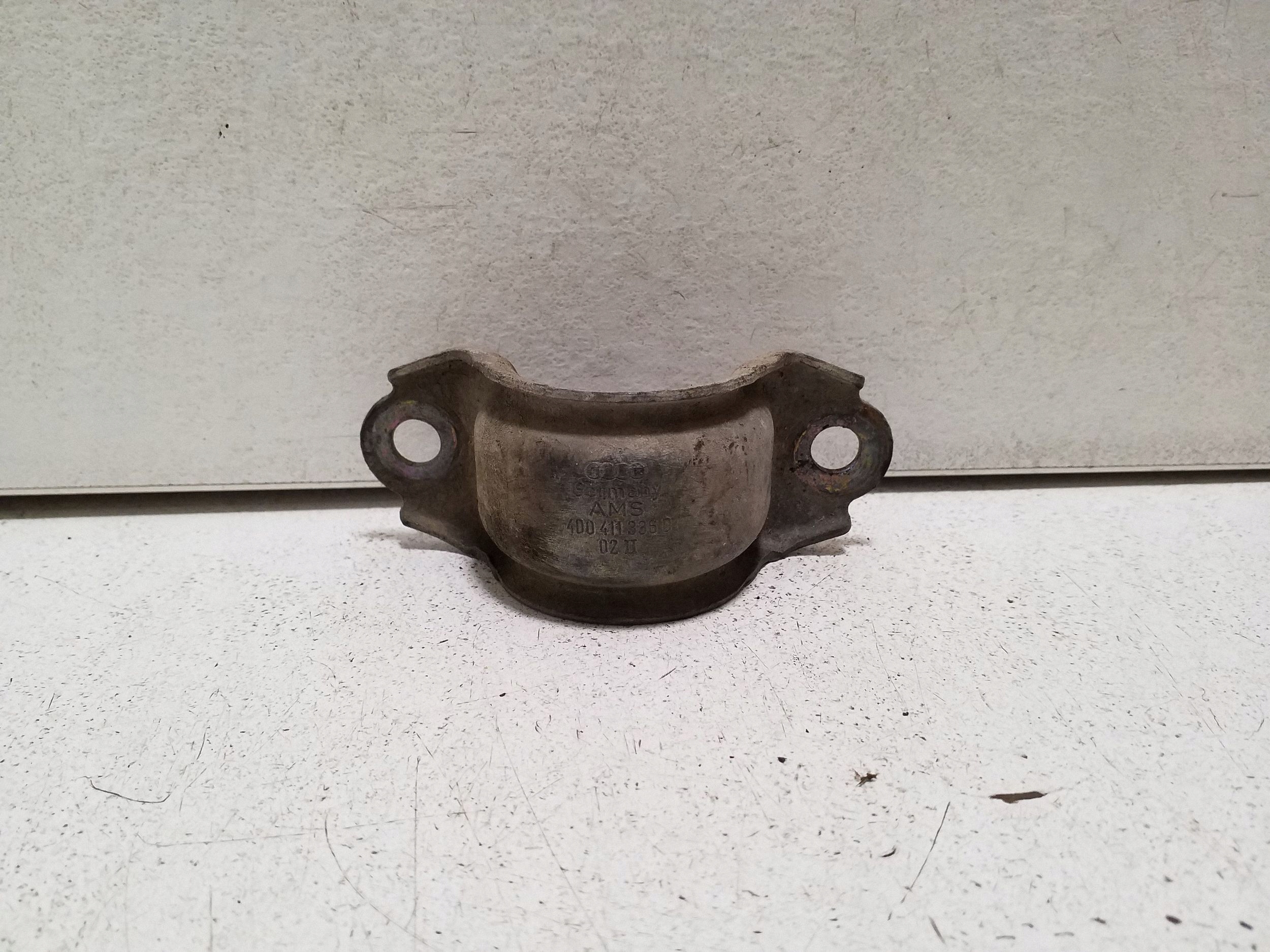 Främre höger stabilisatorfäste AUDI A4 AVANT (8ED, B7) 4D0411336D image 2