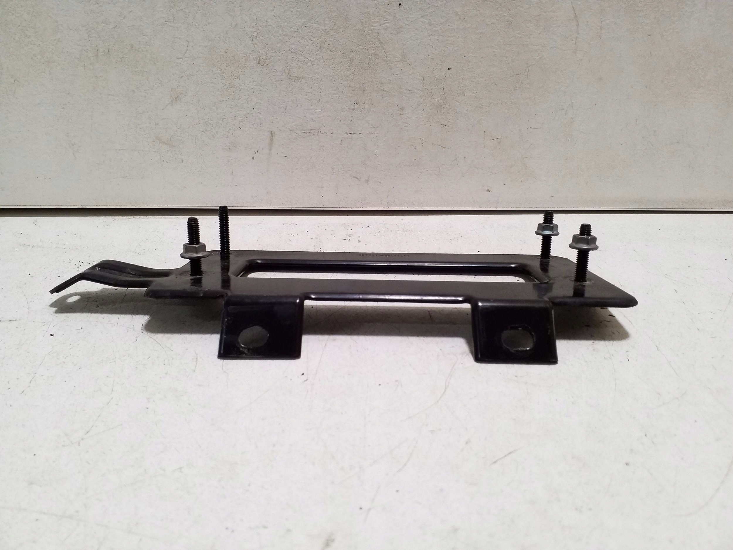 Kia Stonic Engine Computer Mount 9101280131 image 4