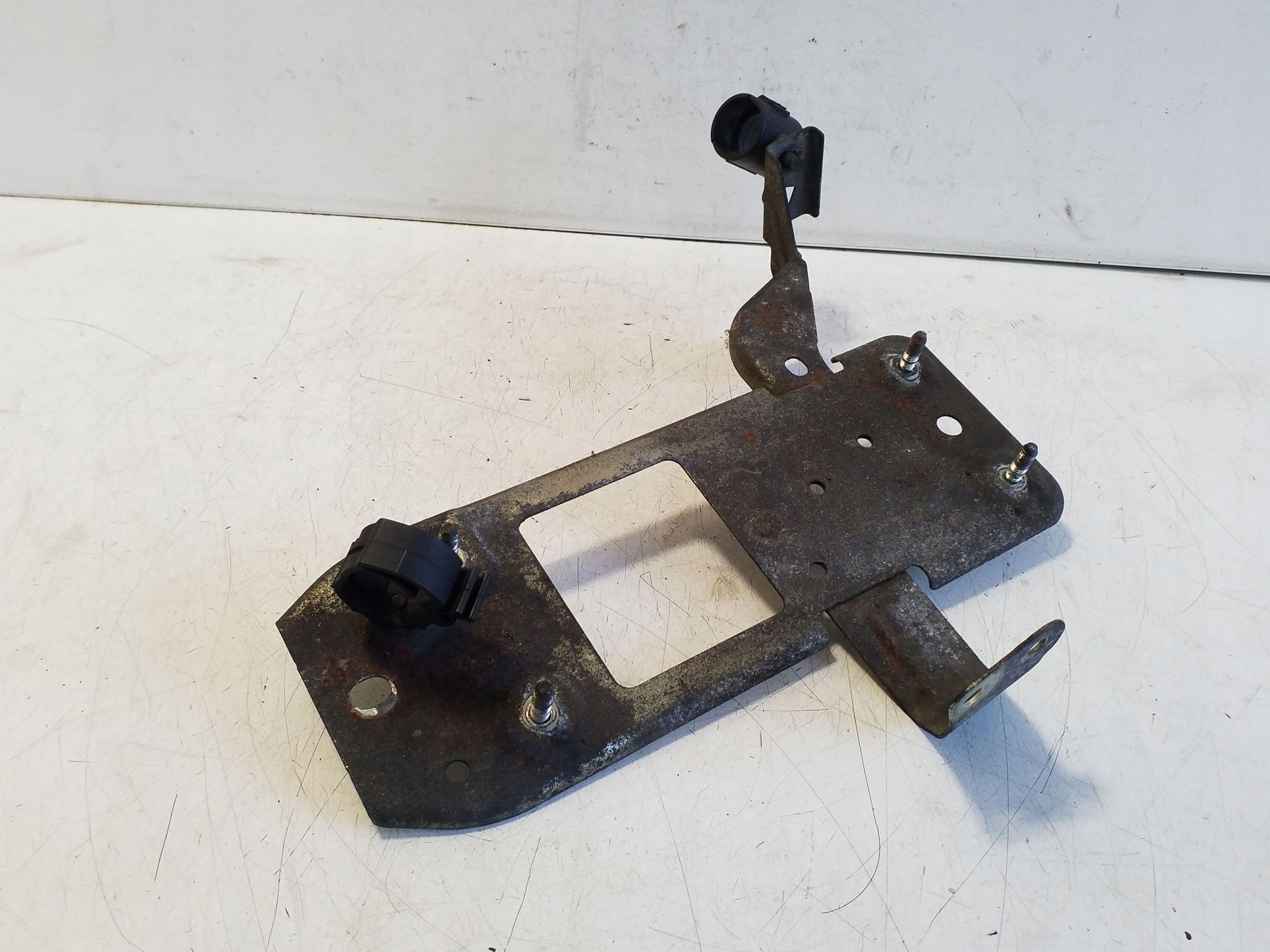 FIAT 500L Engine Computer Mount OEM VAL299148 image 2