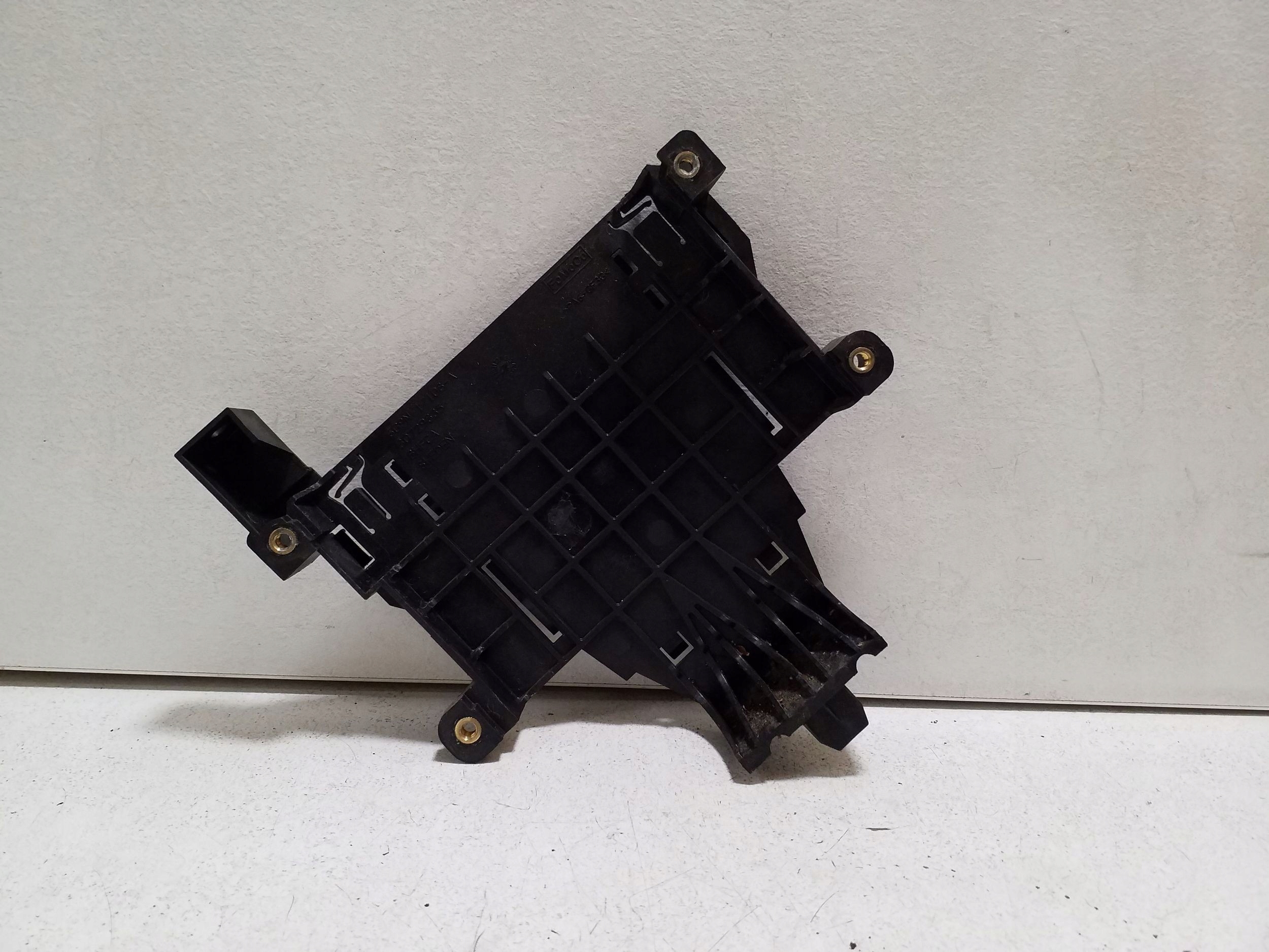 Engine Computer Mount Volvo V60 6G9N17108A image 2