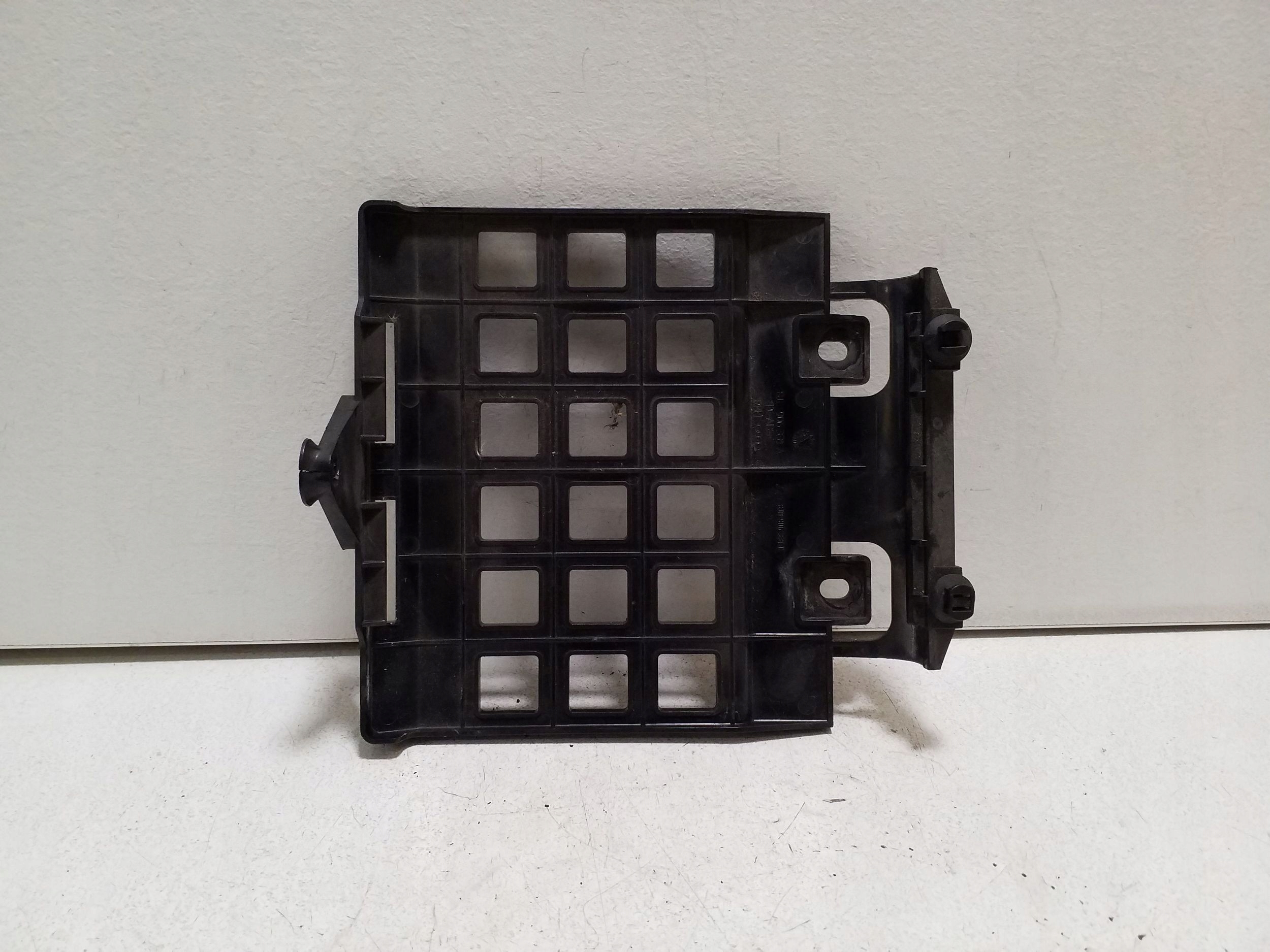 Audi TT TTS MK2 Support Calculateur 8J0906331C image 2