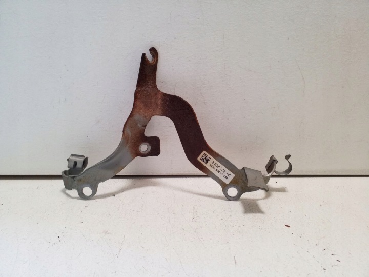 BMW 3 G20 G21 Halter Schalldämpfer 8650835