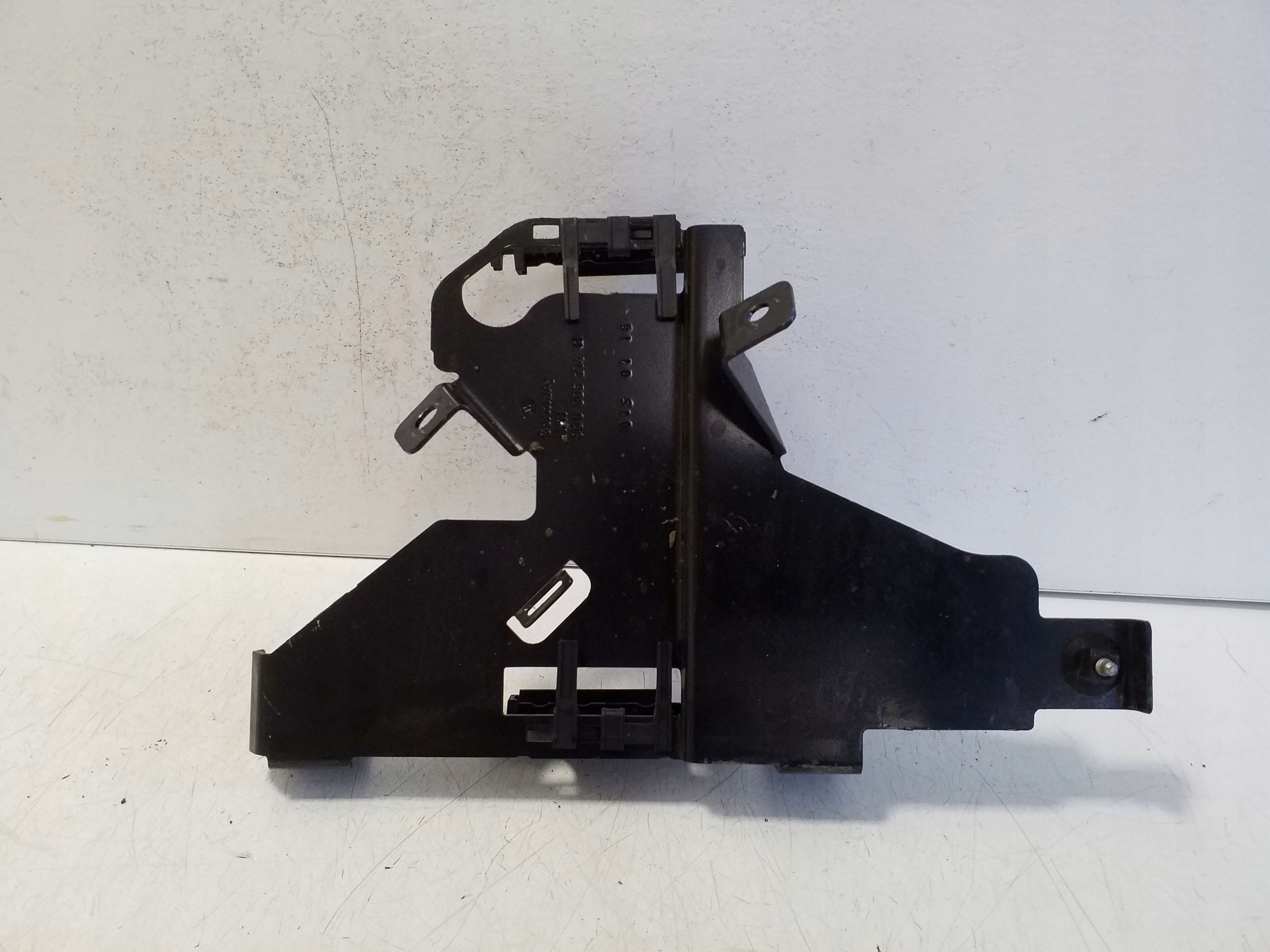 Support ordinateur VW Golf VII 5Q0906214H image 2