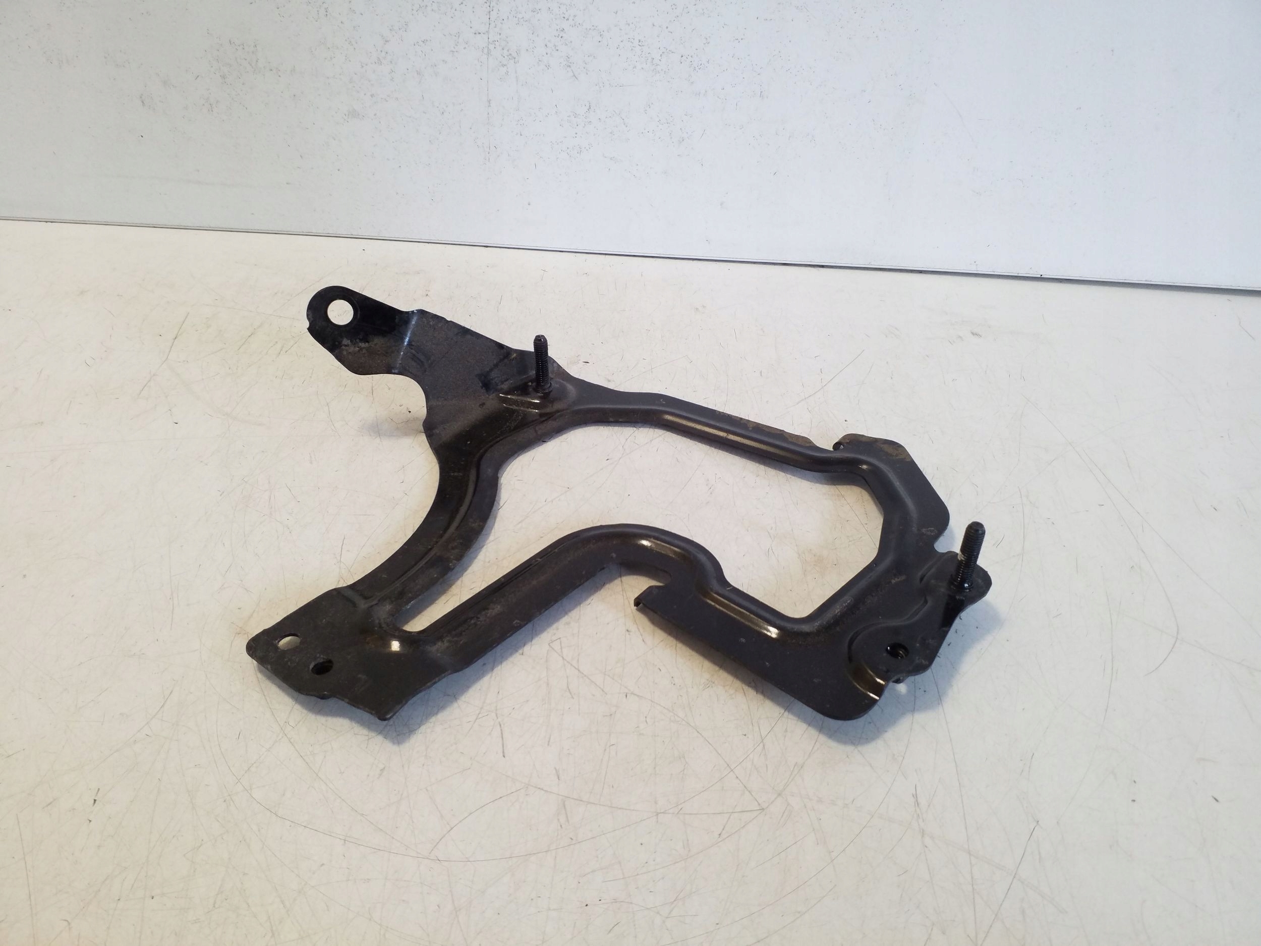 Polestar 2 Engine Computer Mount 32253223 image 2