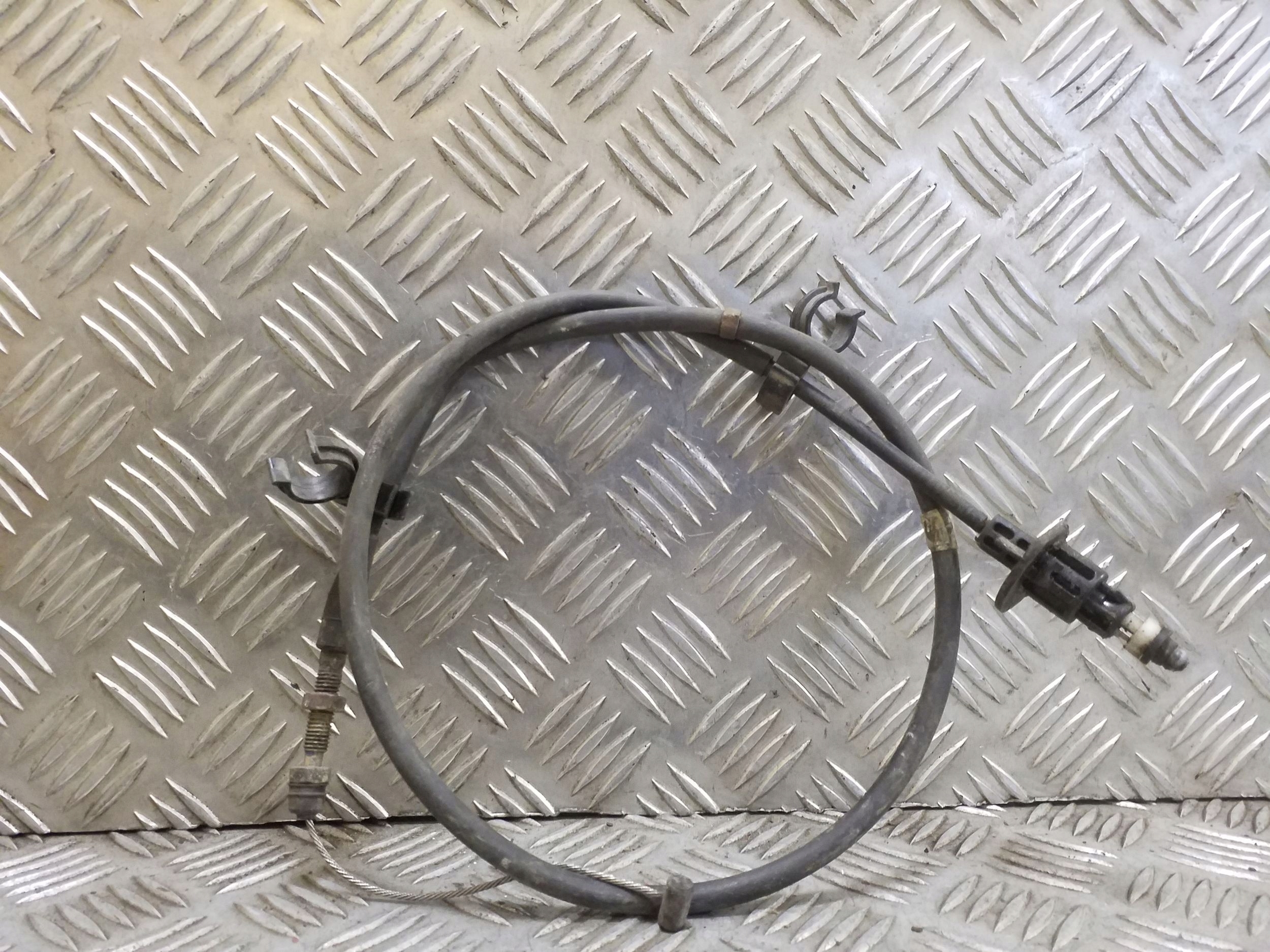 Câble d'accélérateur Subaru Legacy (VAL257690) image 2