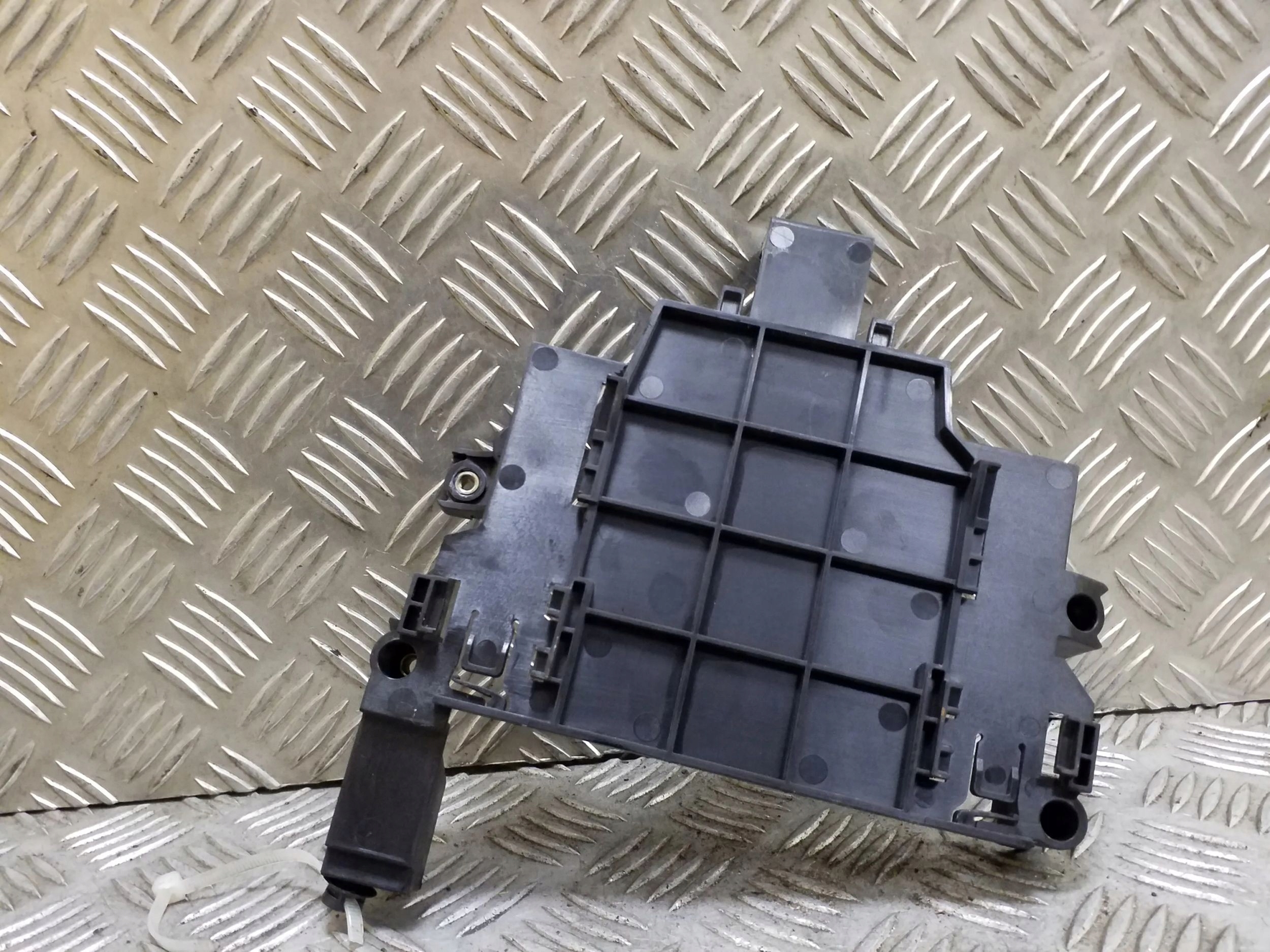 Engine Control Module Mount Land Rover OE BJ32-12A692-AA image 2