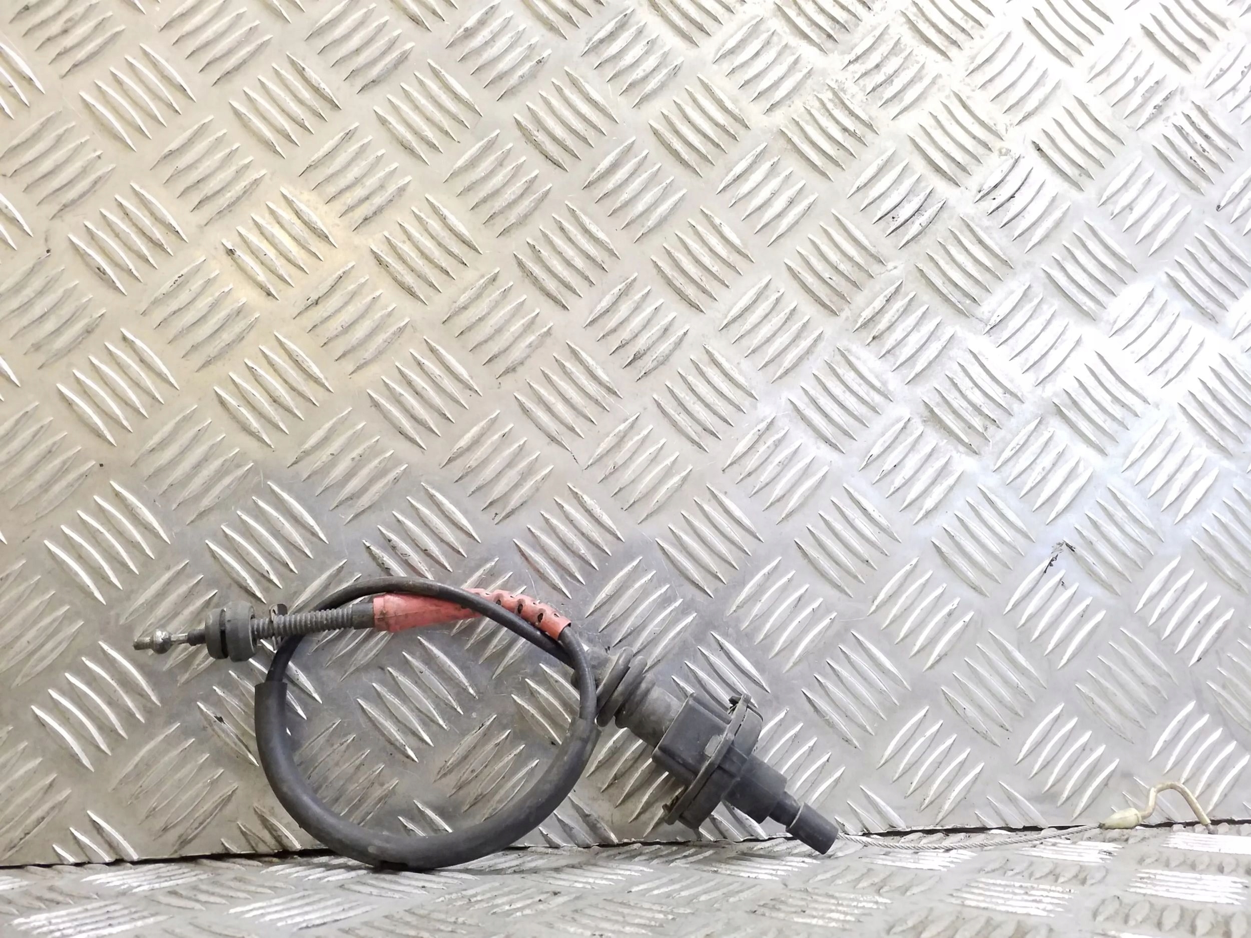 VW Passat B4 Gaspedal 357223555A