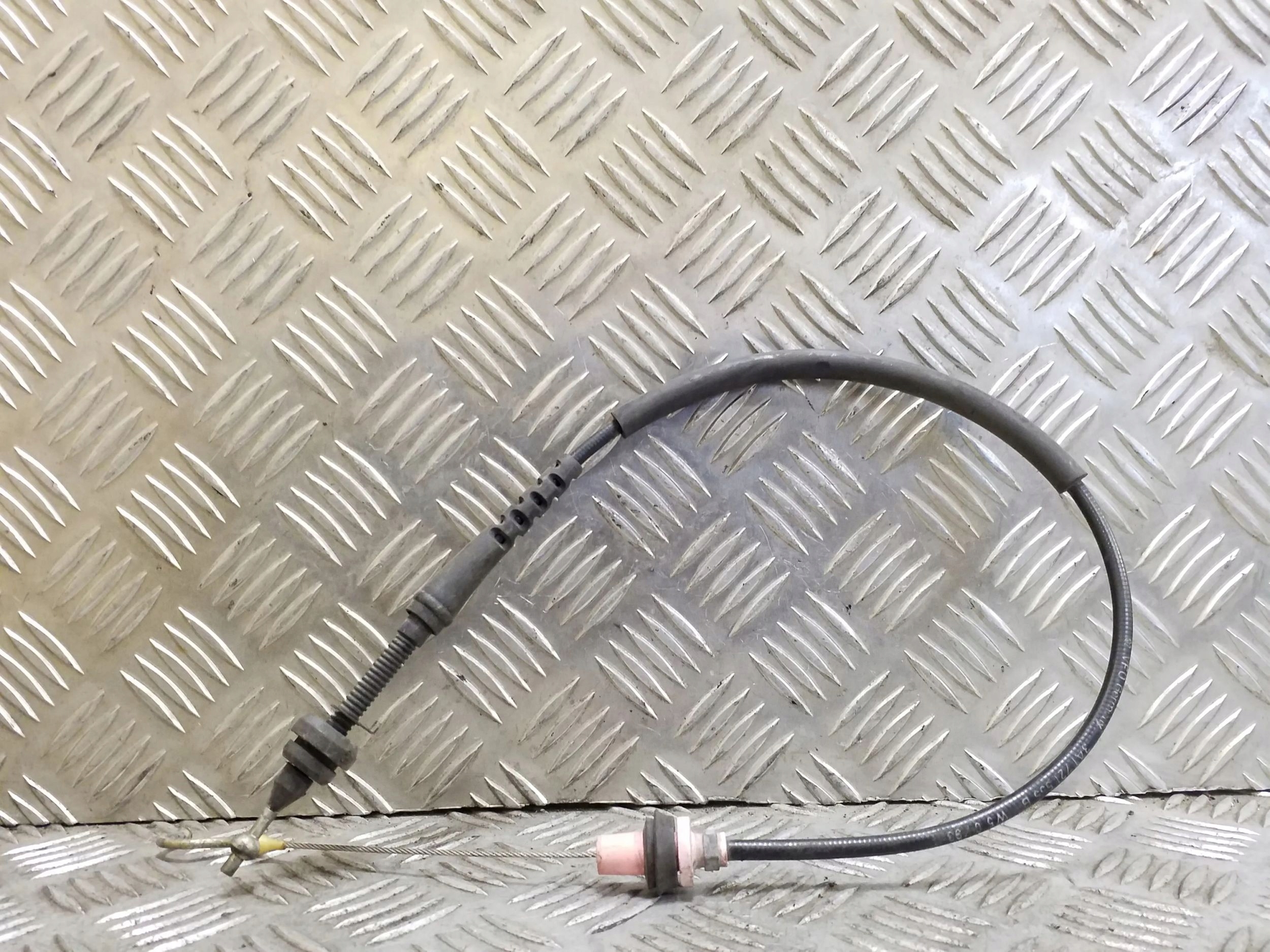 Câble d'accélérateur VW Passat B4 3A1721555B image 2
