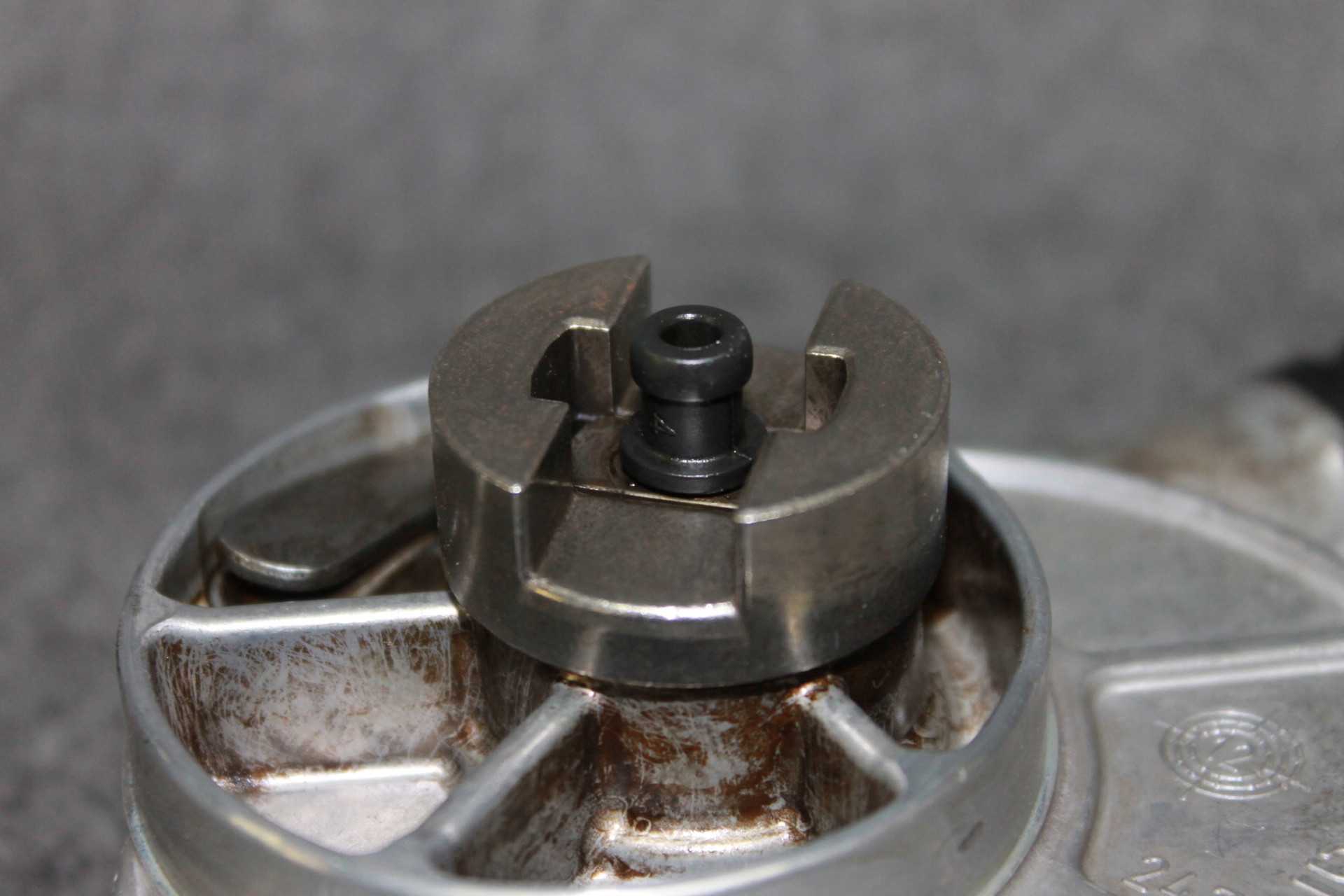 Bomba Vacum BMW N20 N26 Usada OEM 7622380 image 3