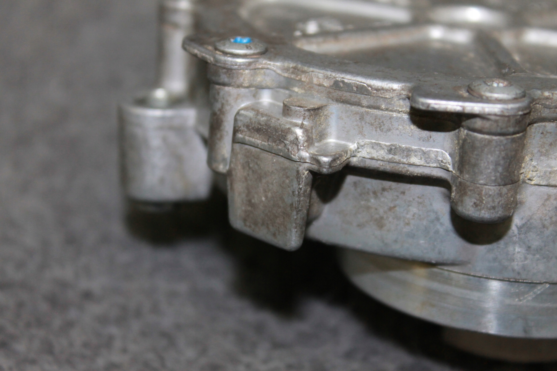 Bomba Vacum BMW N20 N26 Usada OEM 7622380 image 4