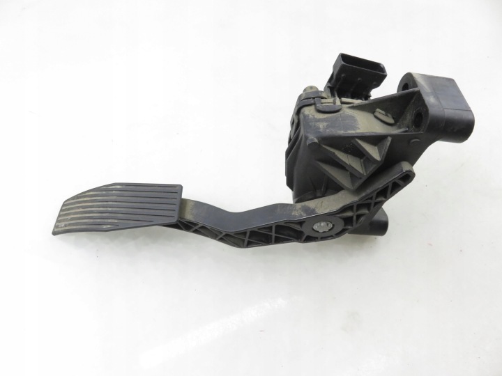 Gasreglagepotentiometer Opel Astra III H (A04) 1.7 CDTI - Z 17 DTL 01094604