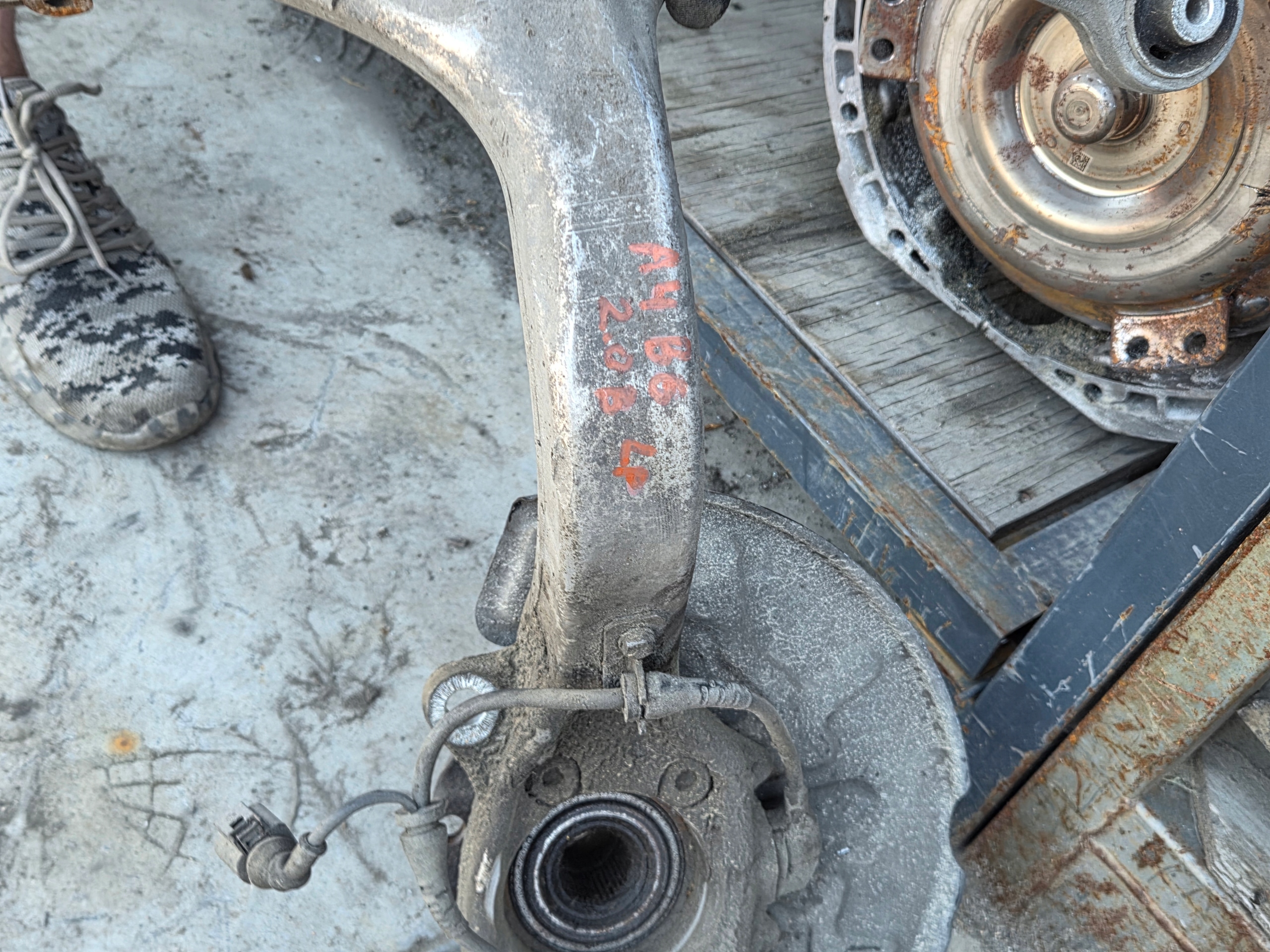 AUDI A4 B6 2.0 Querlenker links vorne image 5