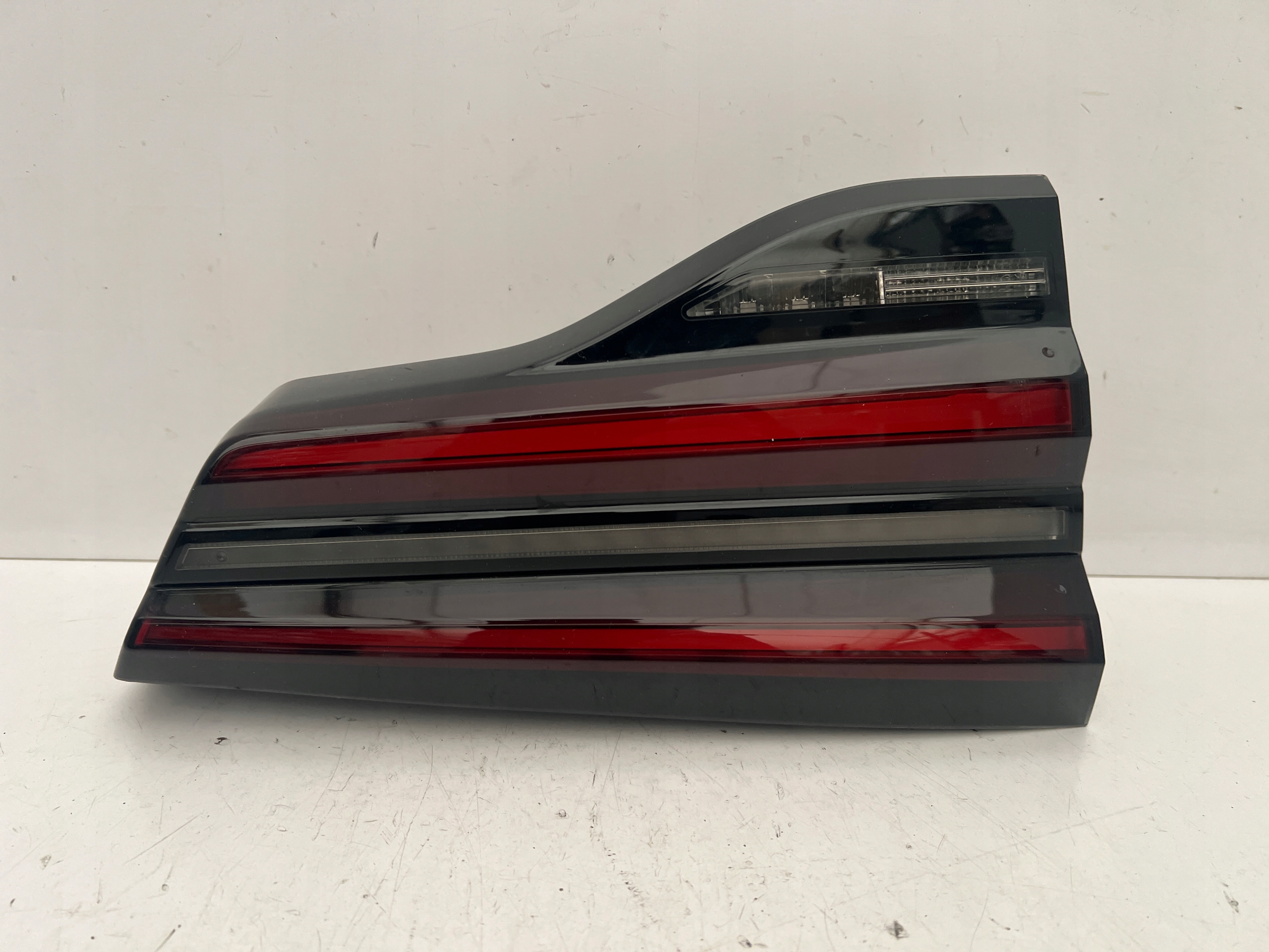 Baklykta vänster BMW X3 G01 F97 LCI LED 9463051 Europa