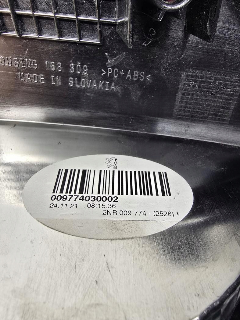 Lanterna Traseira Peugeot 2008 I Usada OEM 2NR009774 image 6