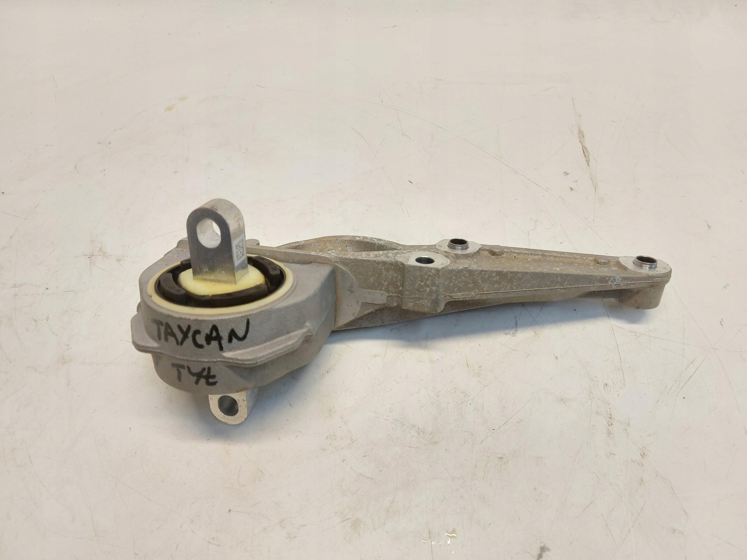 Porsche Taycan Cross Turismo Support Moteur Arrière OEM 9j1199186