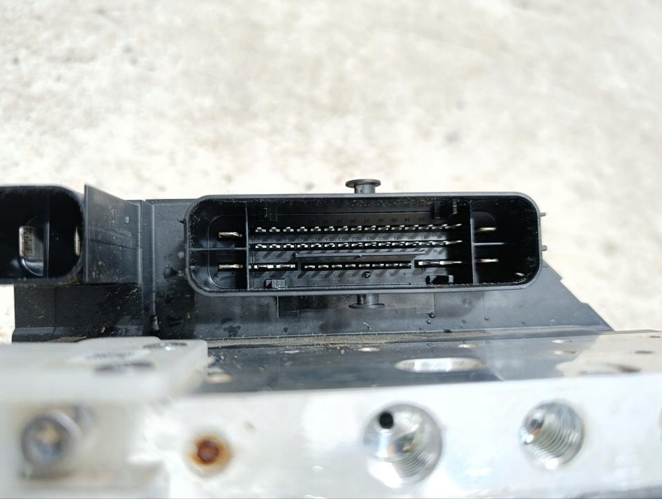 Pompe à frein Audi Q8 e-tron 4KE909059AH image 7