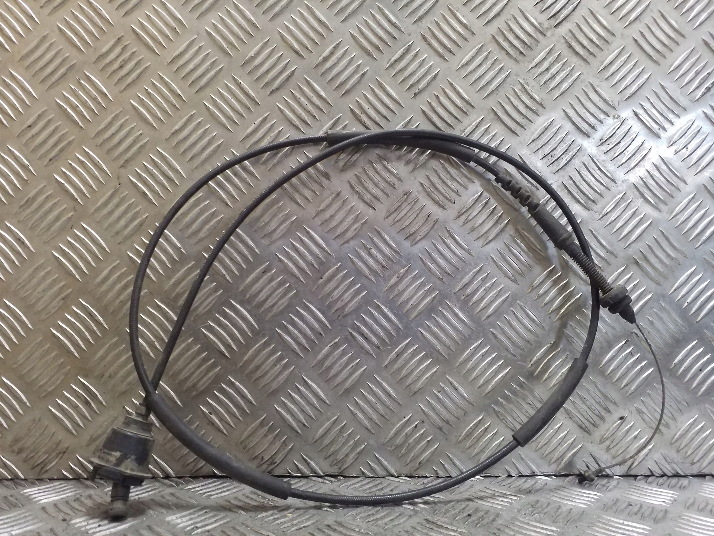 Gaszug Audi A3 8L1 1.6 Benzin 74kW 1998 OEM 1J0721555T