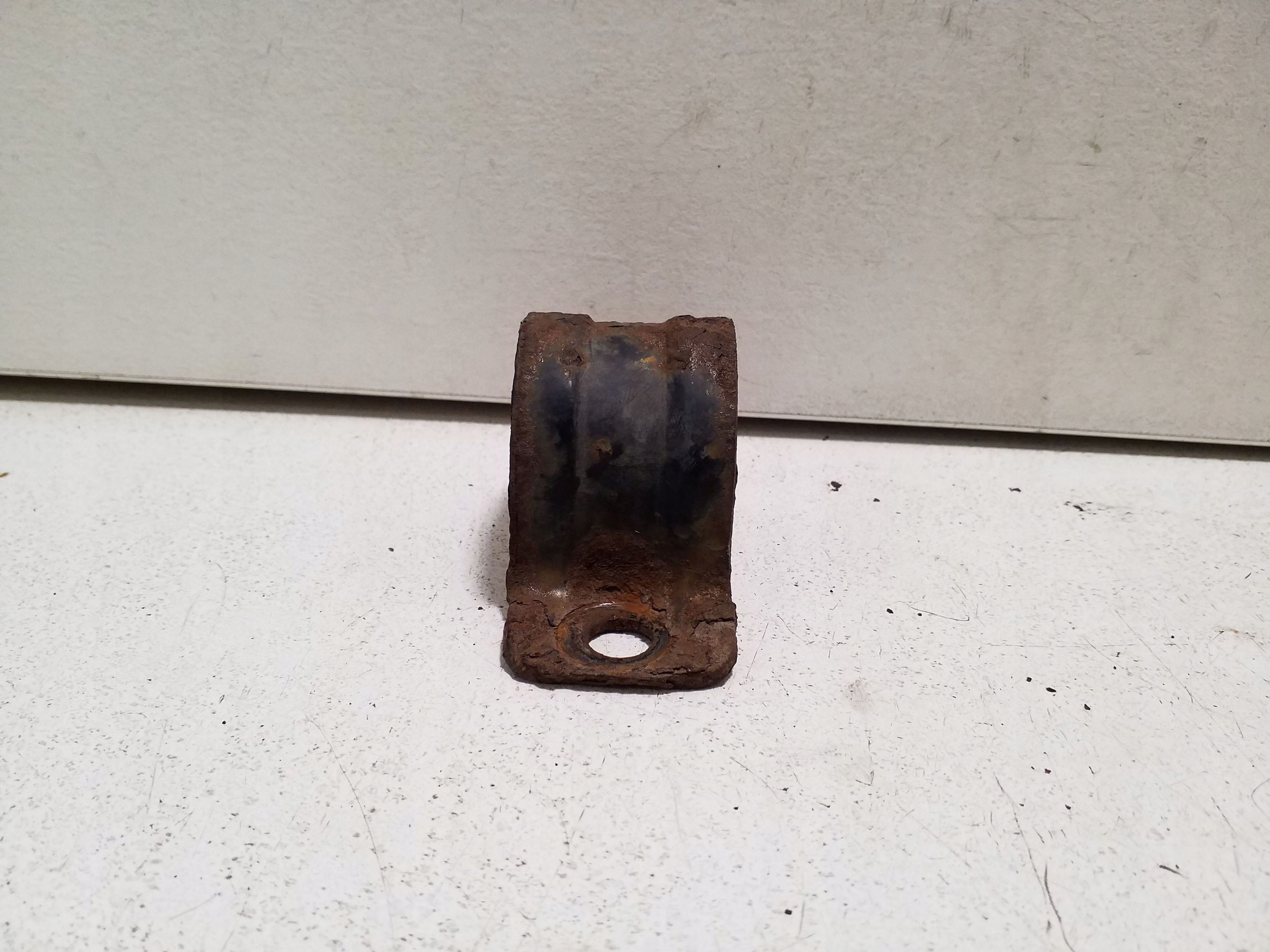 Chevrolet Captiva etumainen stabilisaattorin kiinnike VAL290675