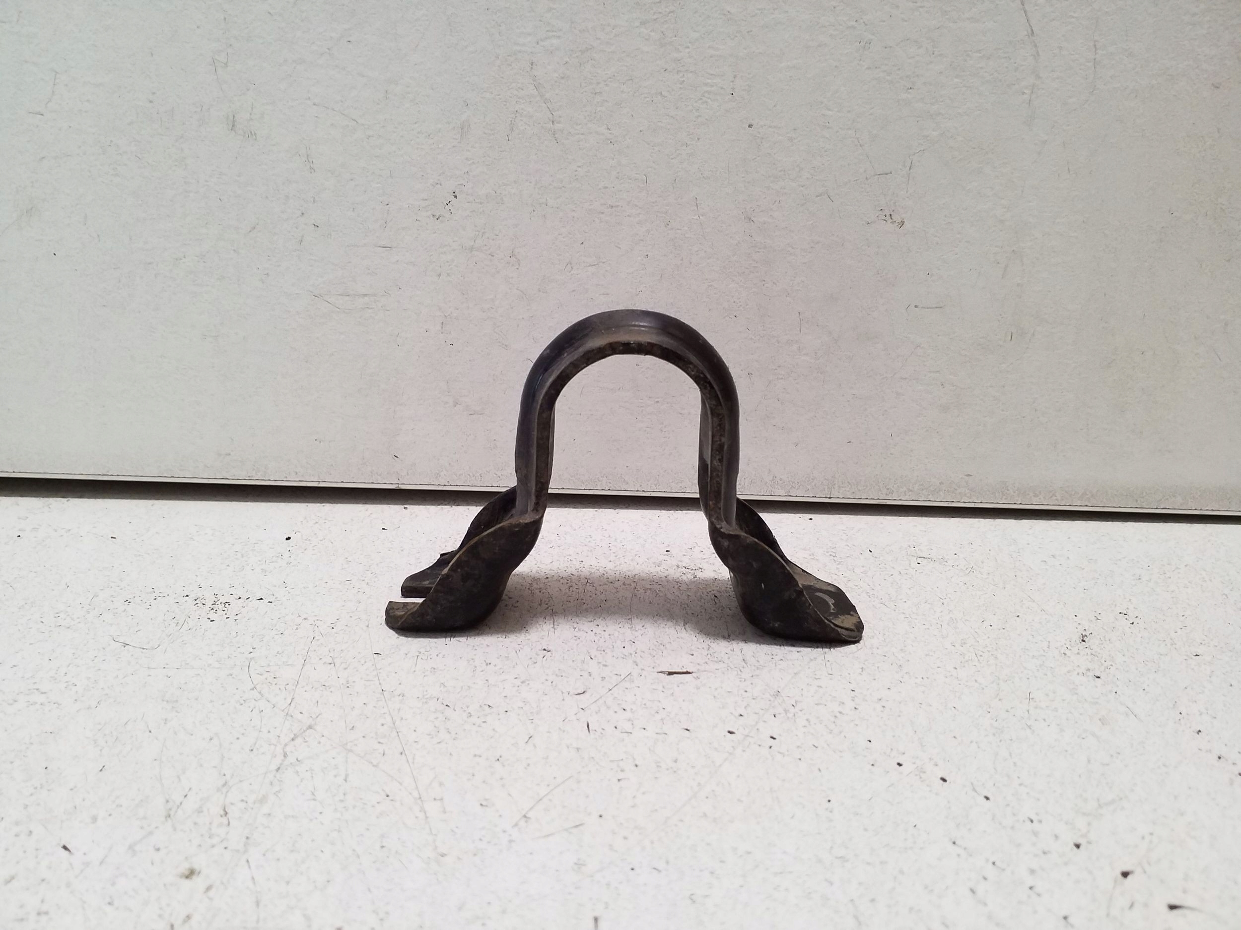 Nissan Leaf I (ZE0) Front Stabilizer Bracket VAL290214 image 4