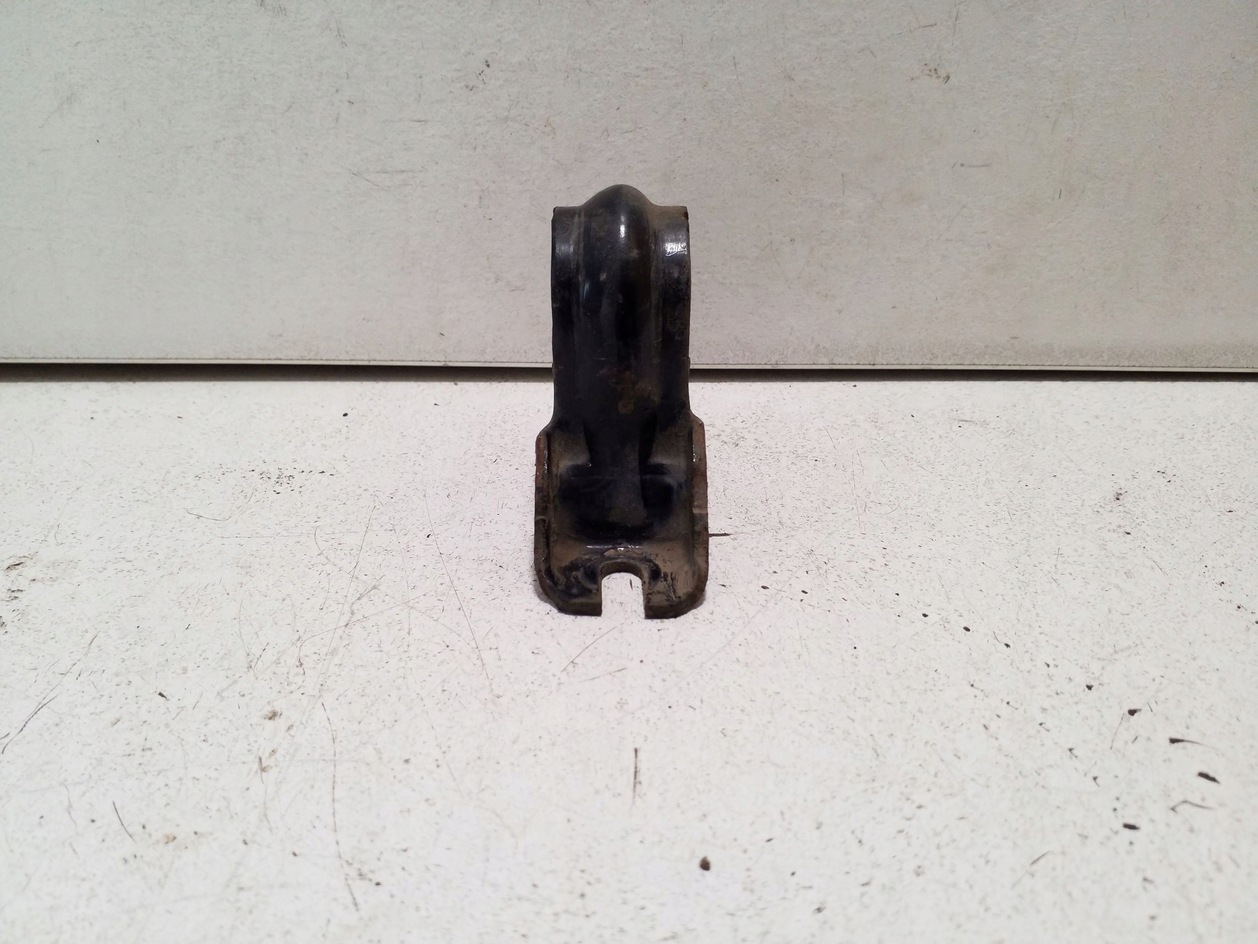 Nissan Leaf I (ZE0) Front Stabilizer Bracket VAL290214 image 5