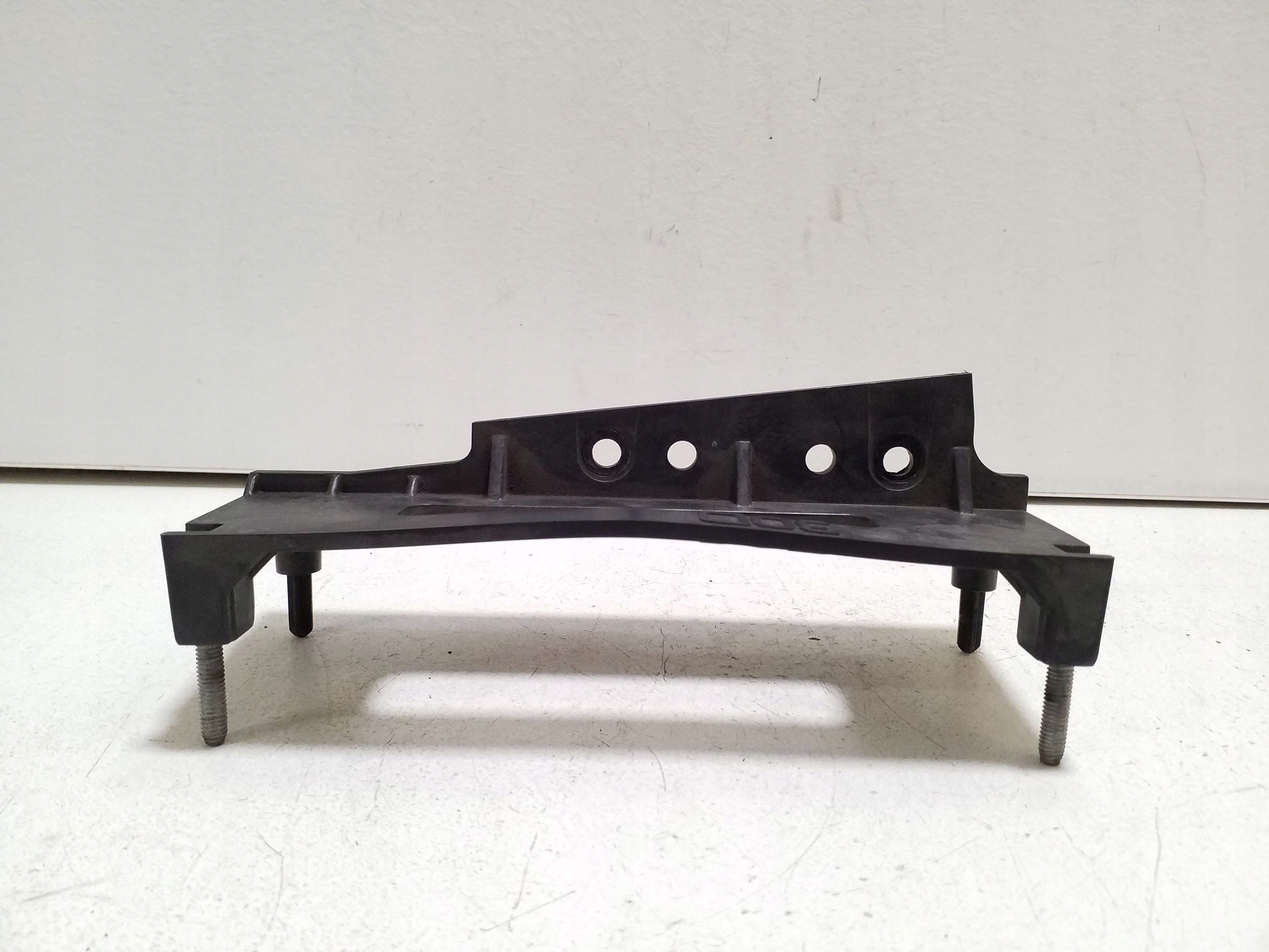 Jaguar XJ X351 Engine Computer Mount 9X2312B522BC image 4