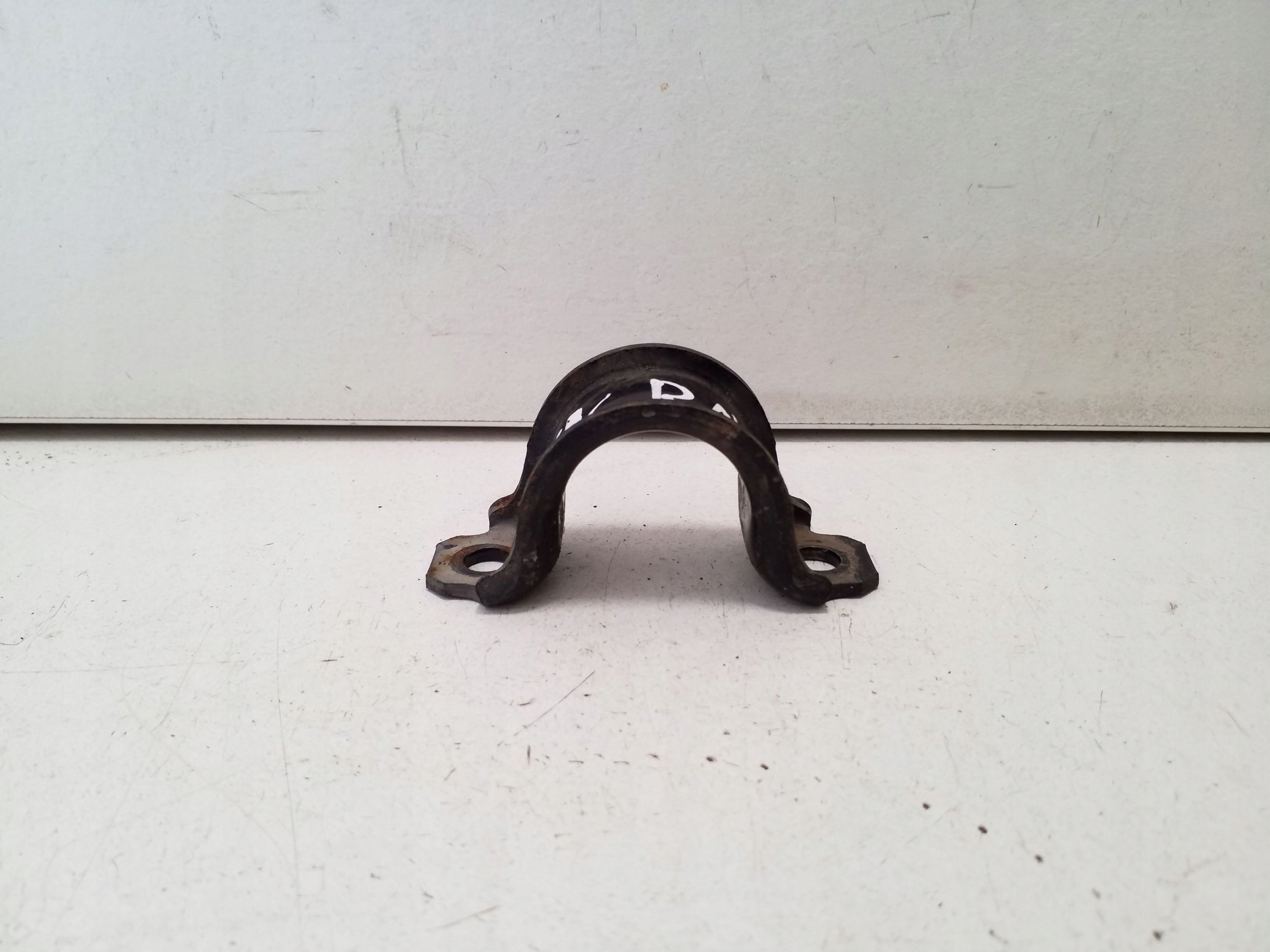 Toyota RAV4 XA20 etumagneettituki VAL283282