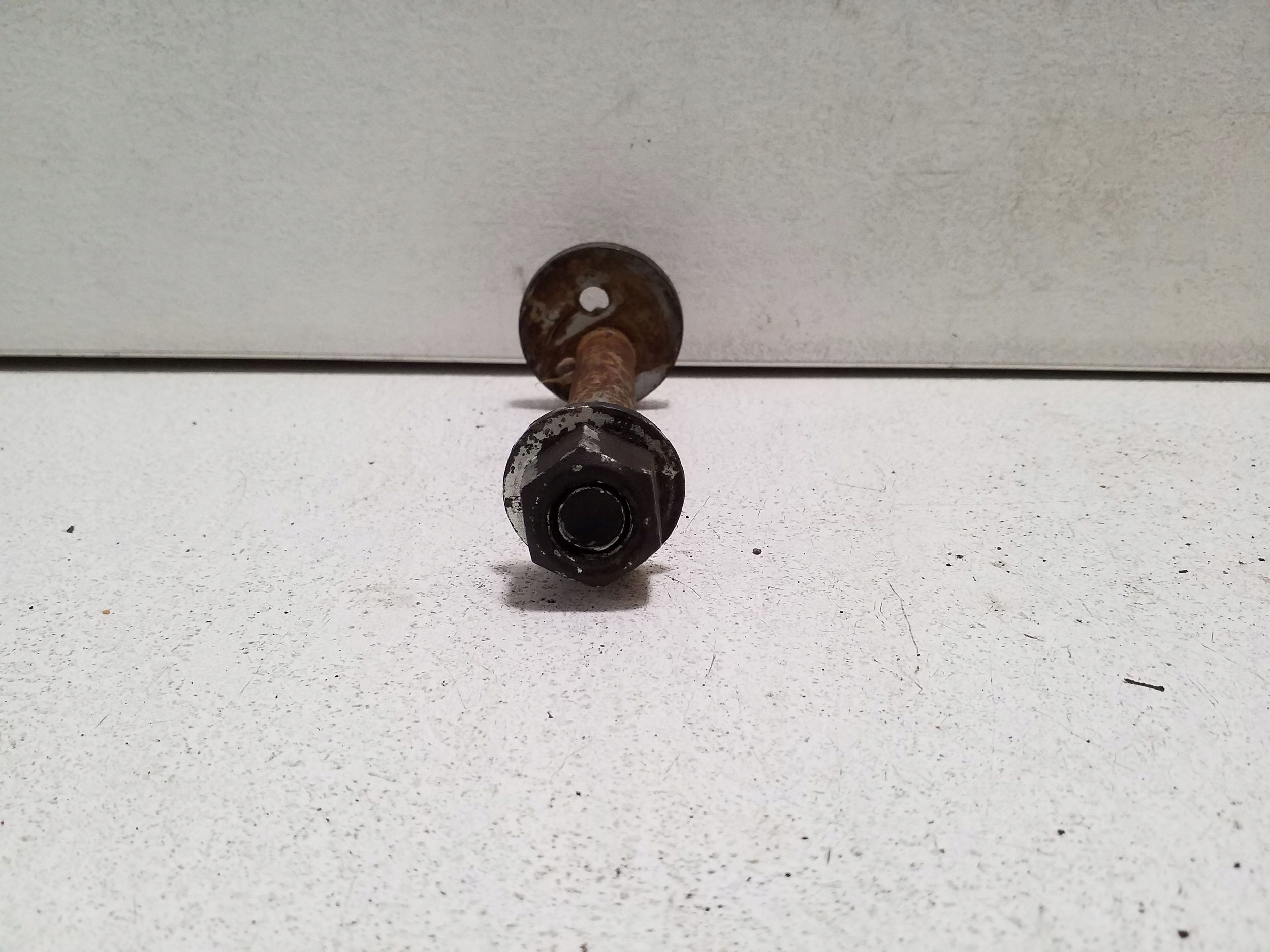Tornillo excéntrico suspensión delantera Dodge Nitro OEM VAL274214 image 3