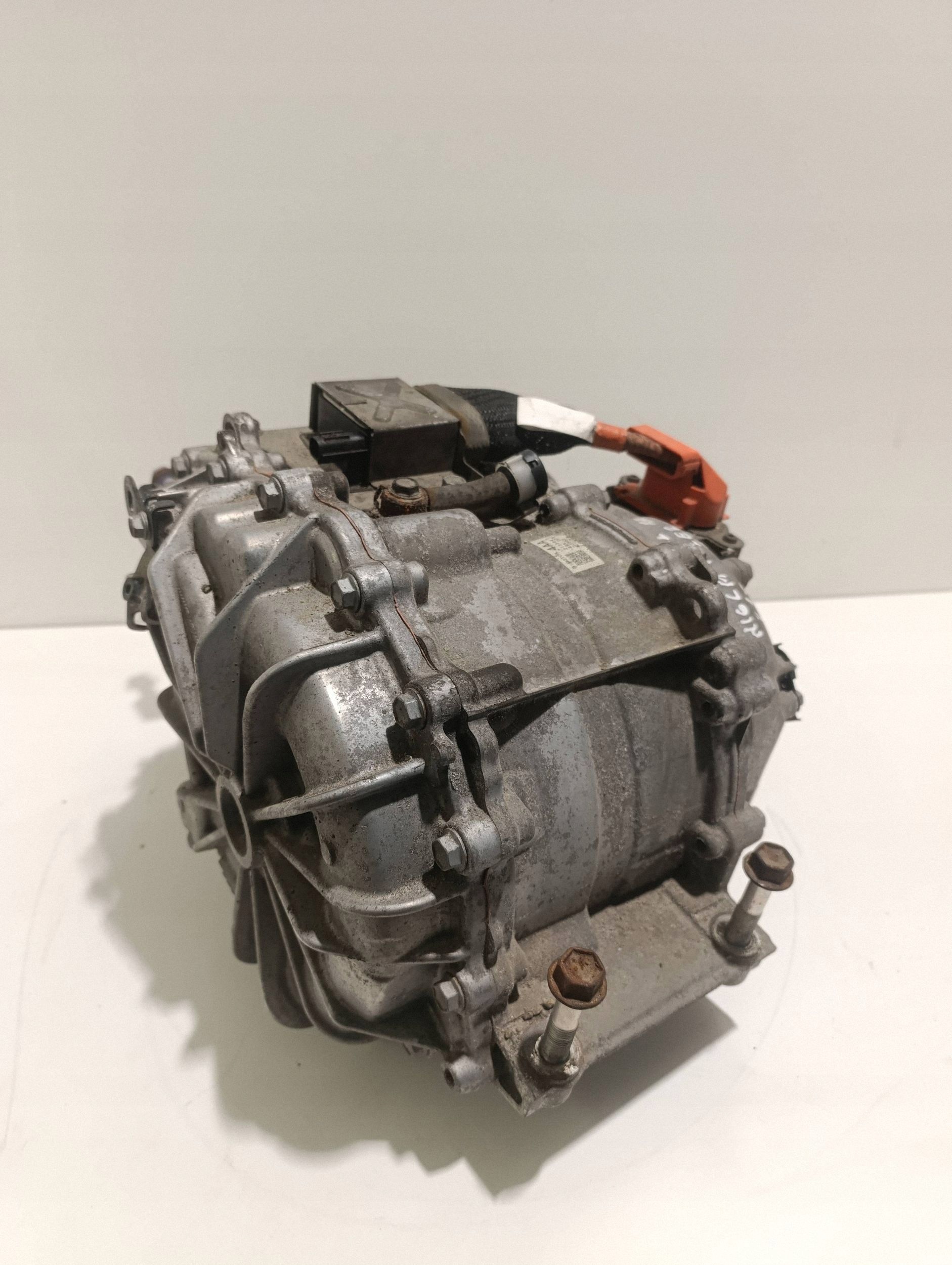 Toyota 211364 Taka-akseli 2.5L 2023