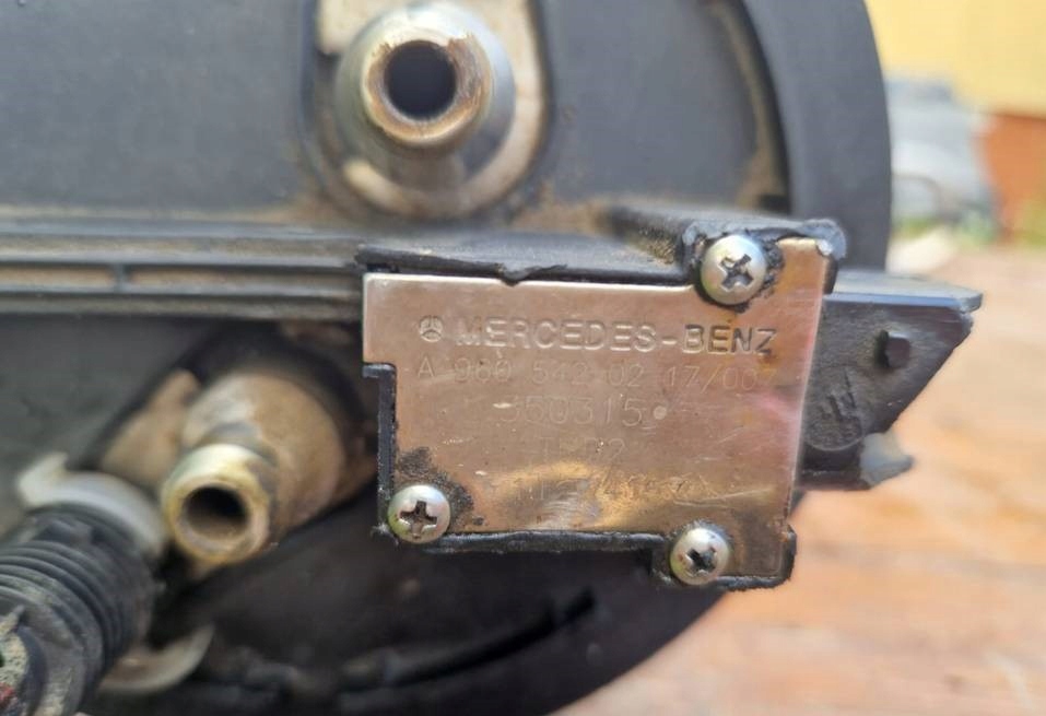 Sensor Adblue A9605420217 007 Mercedes Actros Atego Original image 3