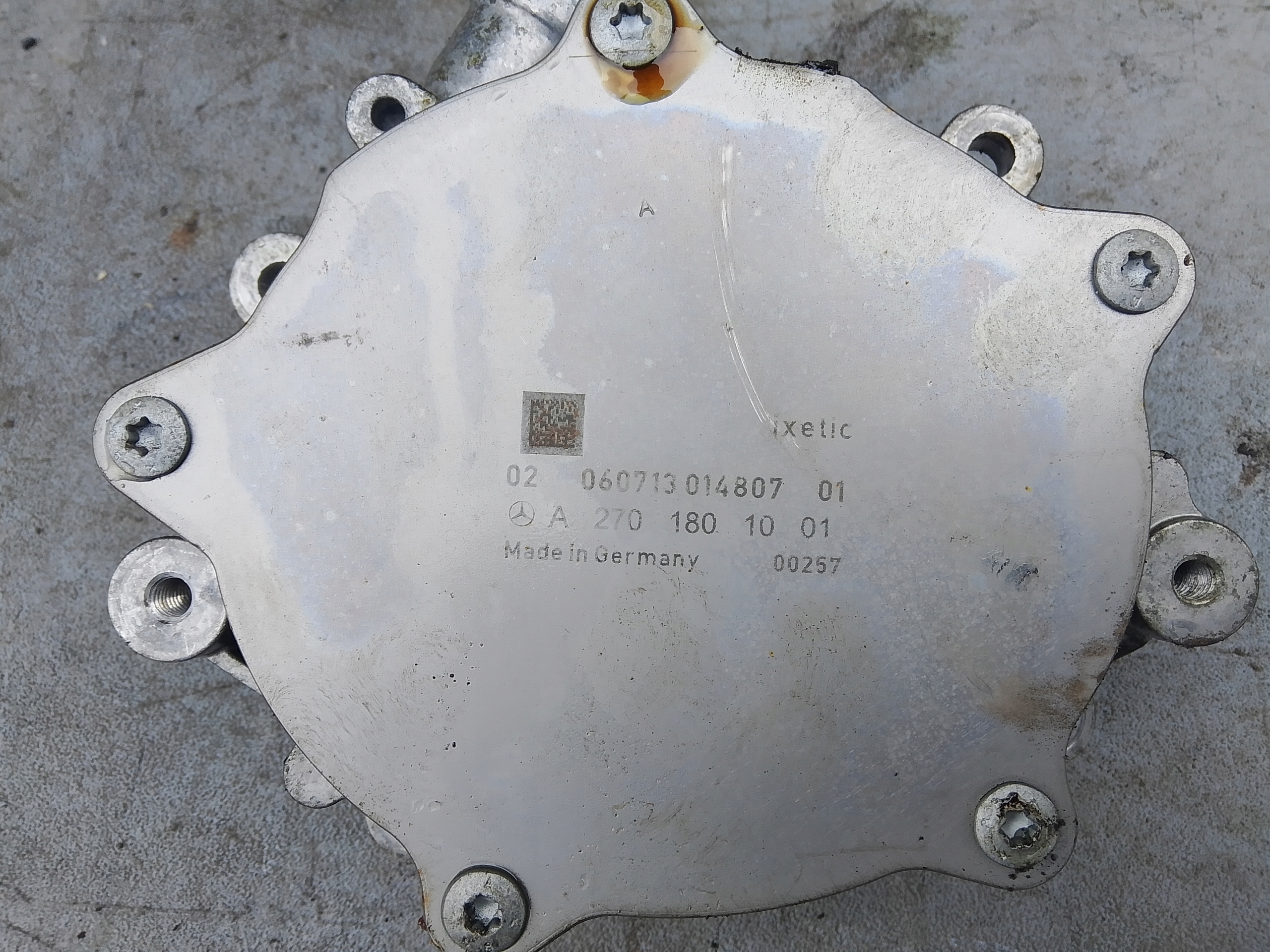 Mercedes-Benz A2701801001 Vacuum Pump A-Class CLA