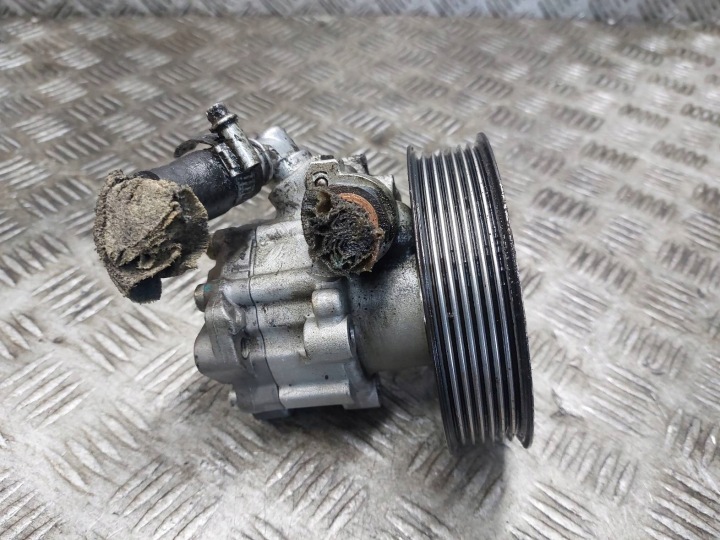 Servopumpe AUDI A8 D3 4.2 V8