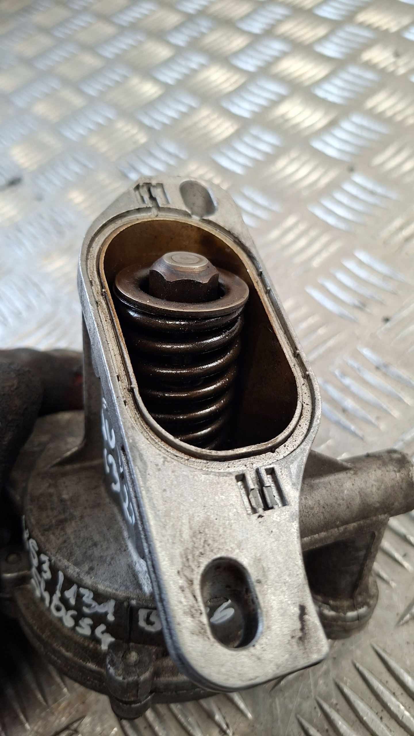 Imupumppu Audi 100 C3 2.3 OEM 054145100 image 7