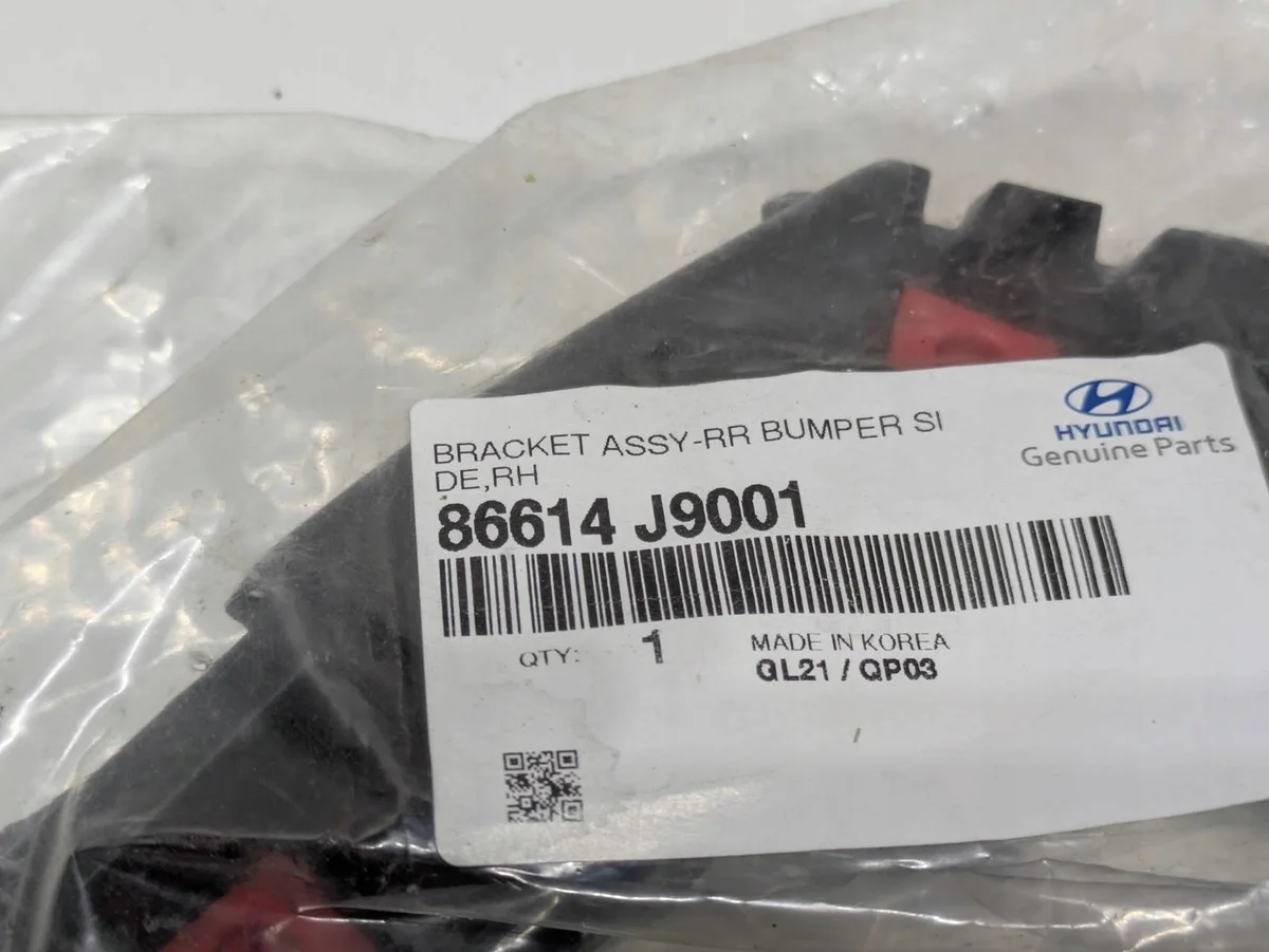 Soporte Parachoques Hyundai OE 86614J9001